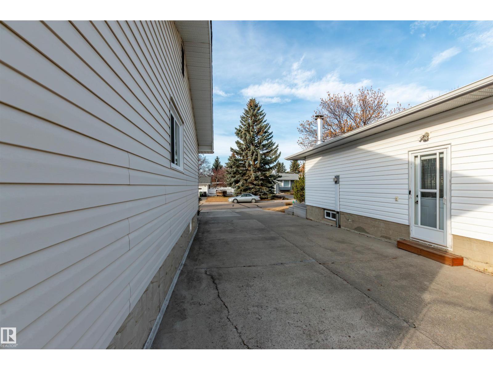 3 STRATHCONA PL, Sherwood Park