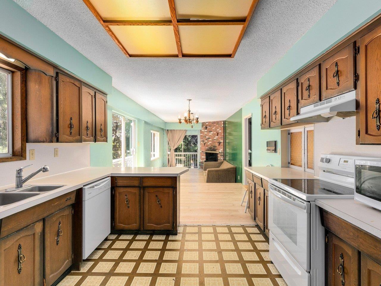 13563 28 AVENUE, Surrey