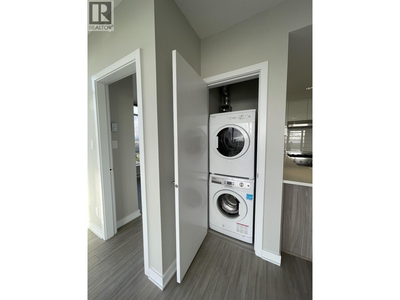 3003 4900 LENNOX LN, Burnaby