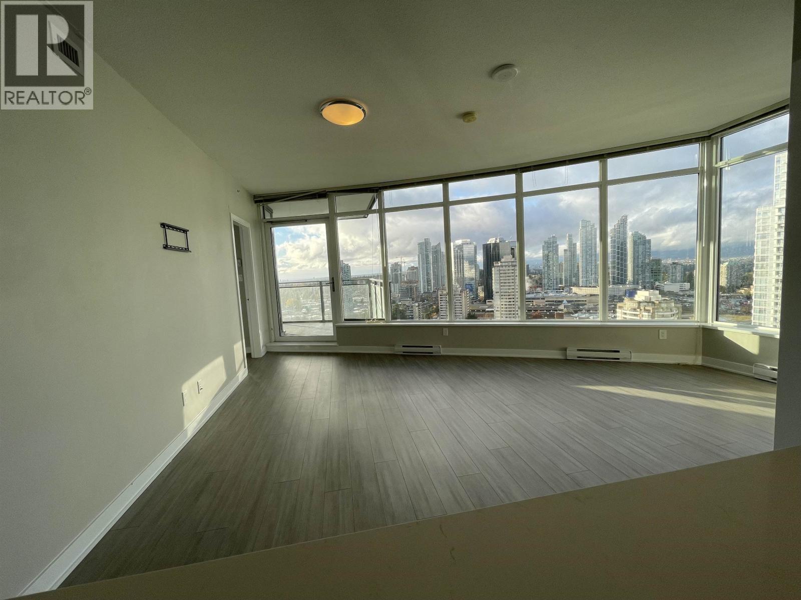 3003 4900 LENNOX LN, Burnaby