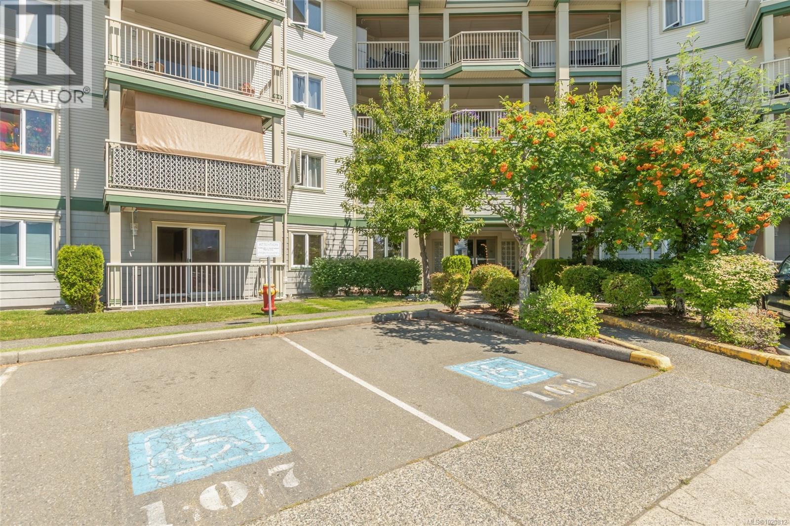 111 4971 Songbird Pl, Nanaimo