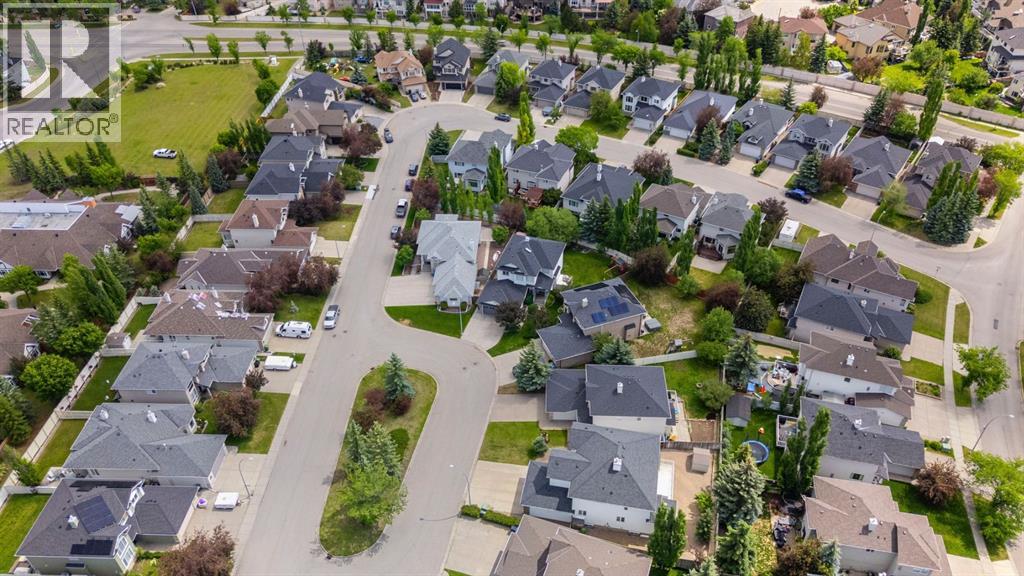 Single Family House for Sale in  Simcoe Crescent SW Signal Hill Calgary 