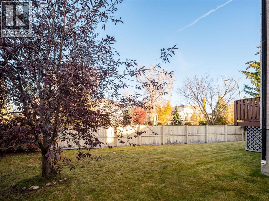 Single Family House for Sale in  Simcoe Crescent SW Signal Hill Calgary 