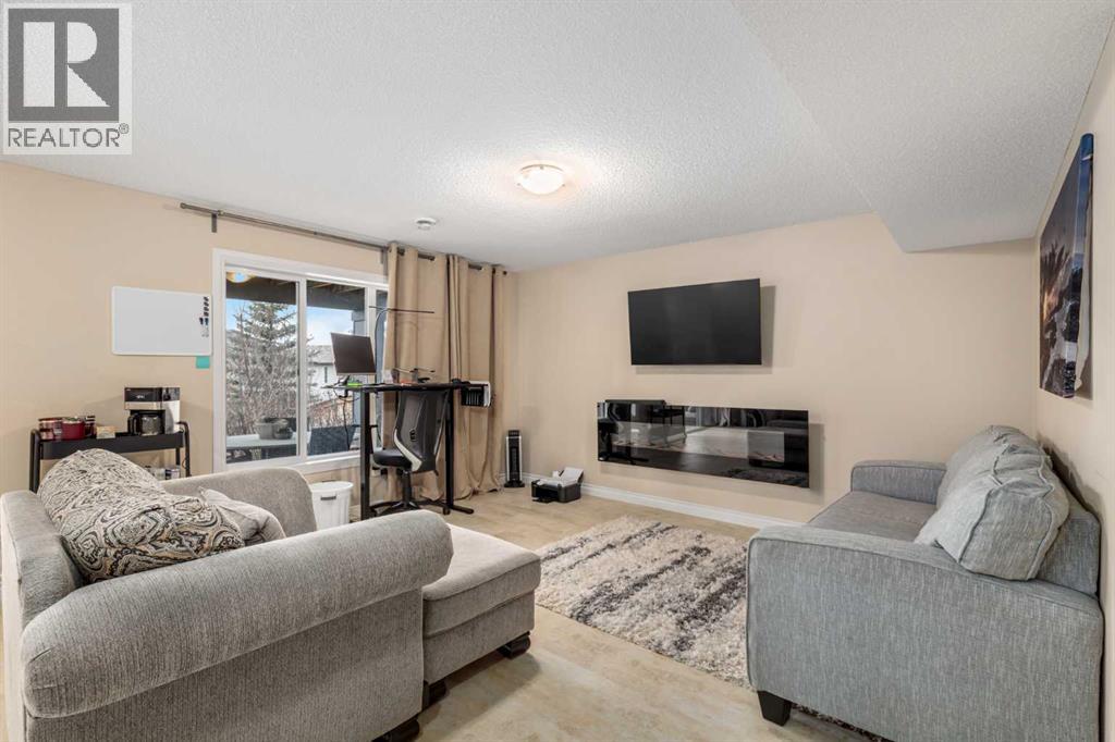 40 Heritage Hill, Cochrane