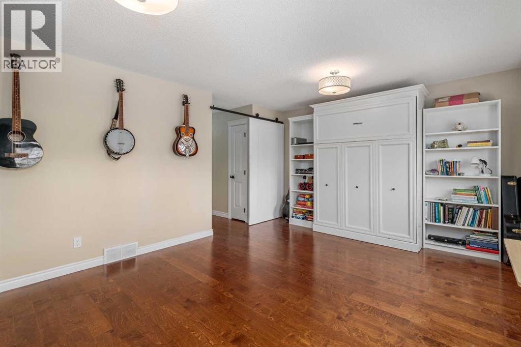 40 Heritage Hill, Cochrane