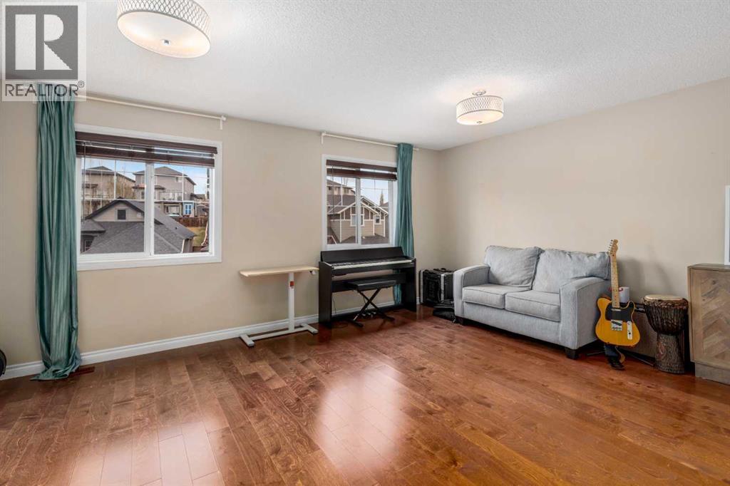 40 Heritage Hill, Cochrane