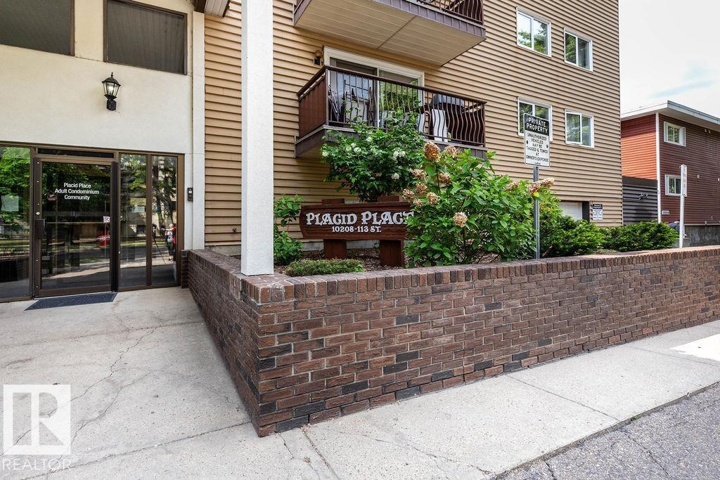 #52 10208 113 ST NW, Edmonton