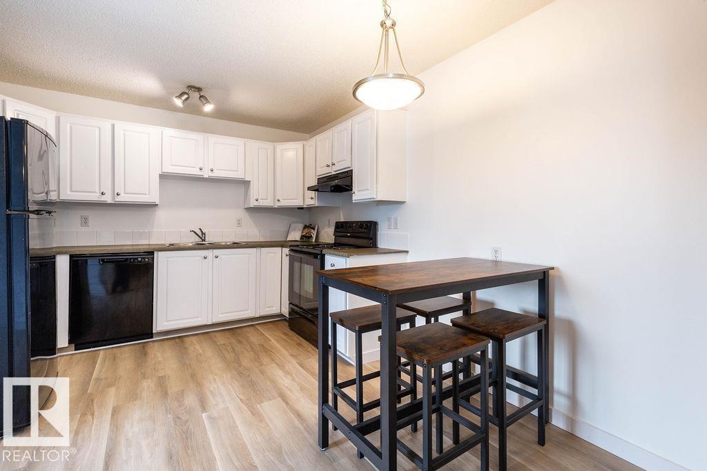 #52 10208 113 ST NW, Edmonton