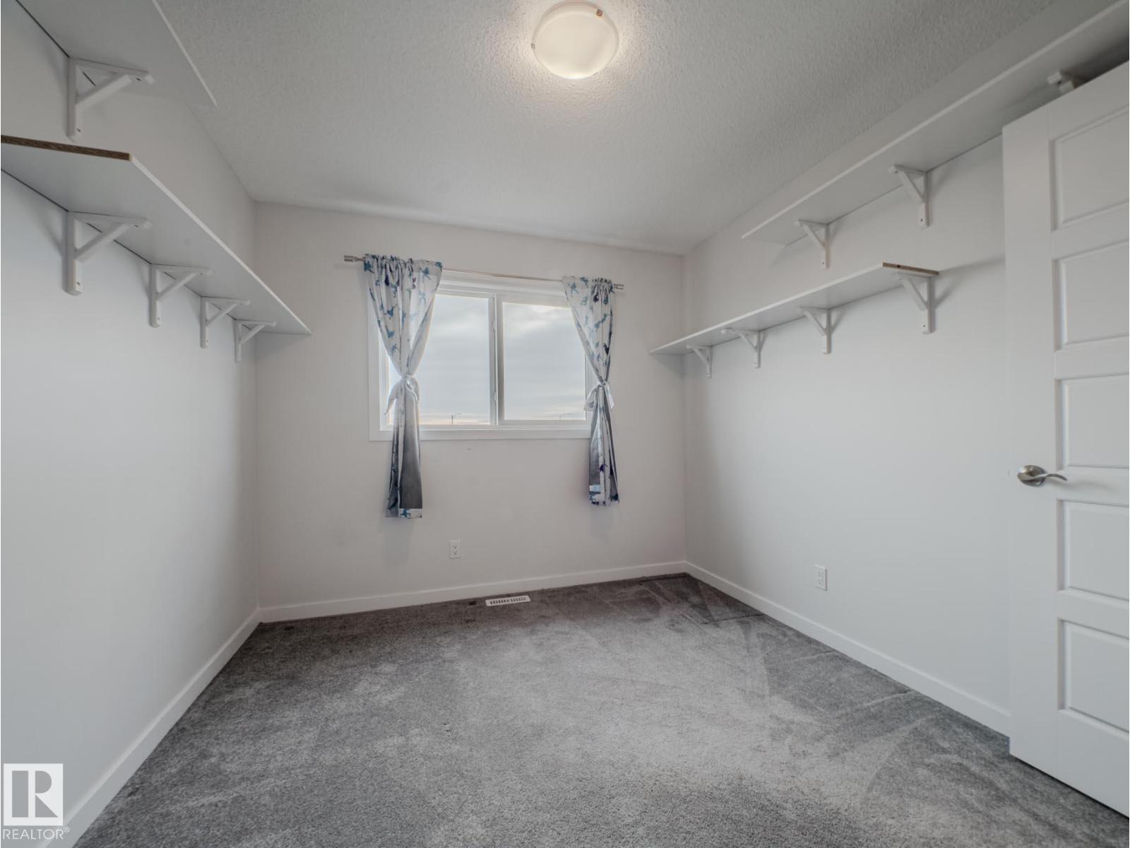 21007 130 AV NW, Edmonton