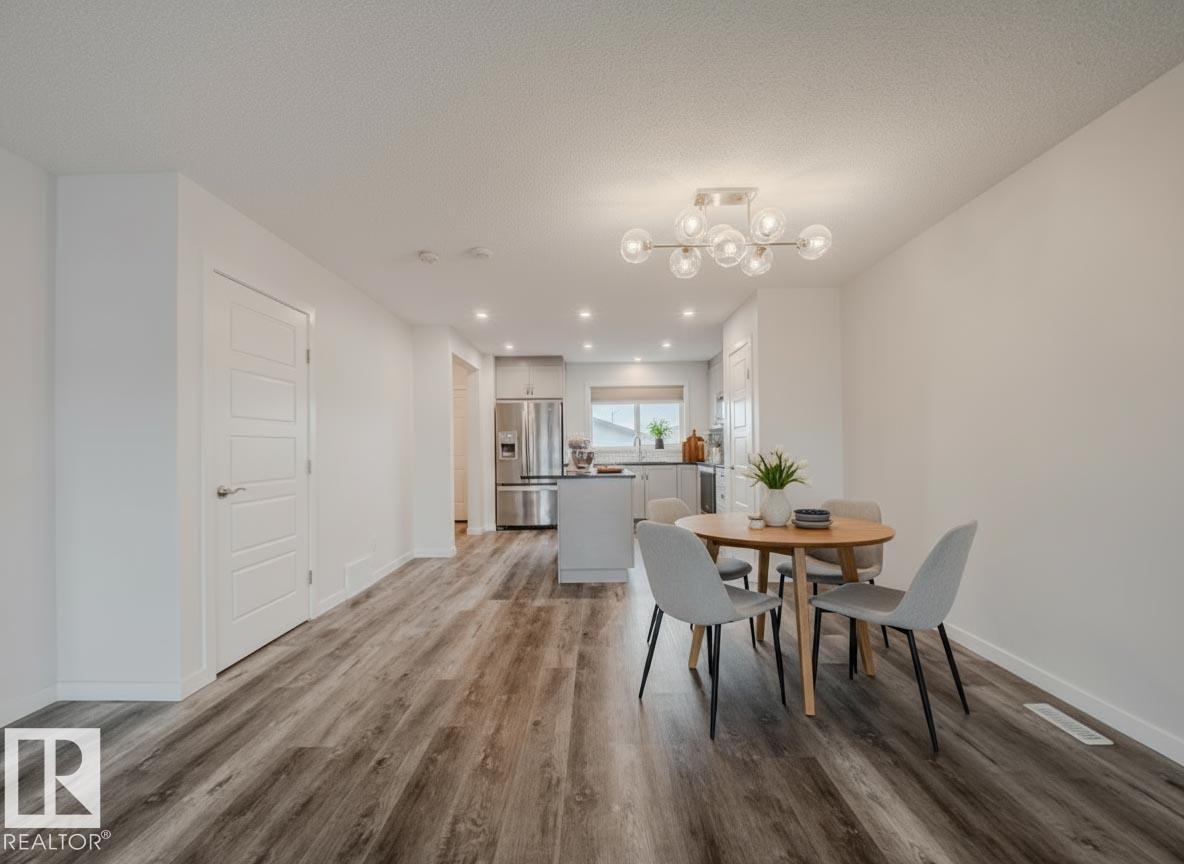 21007 130 AV NW, Edmonton