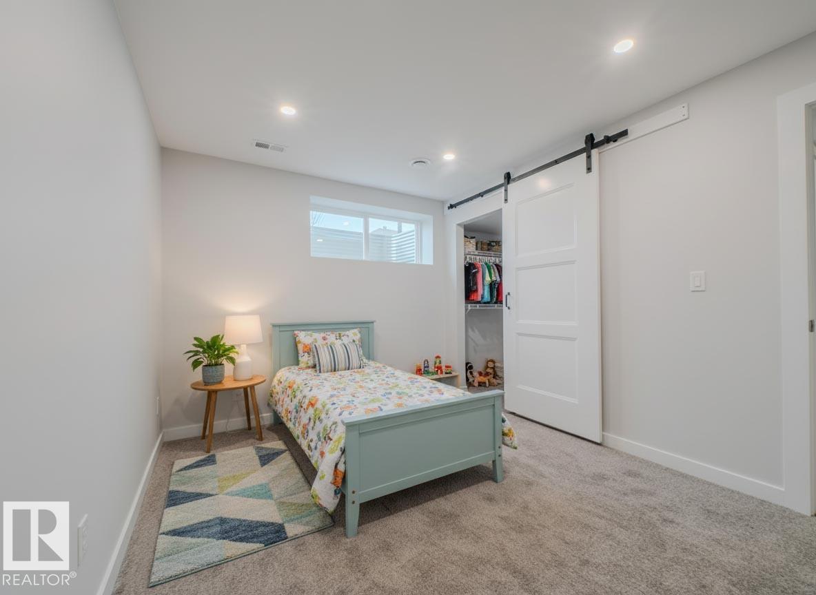 21007 130 AV NW, Edmonton