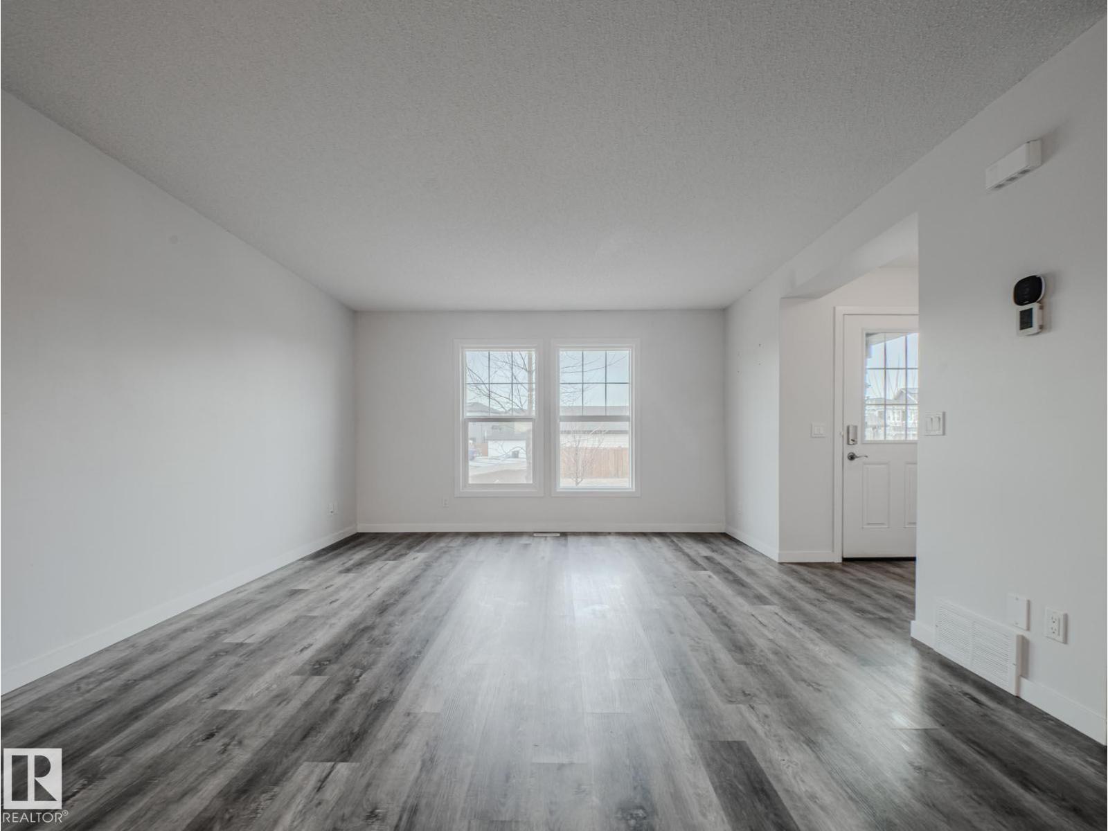 21007 130 AV NW, Edmonton