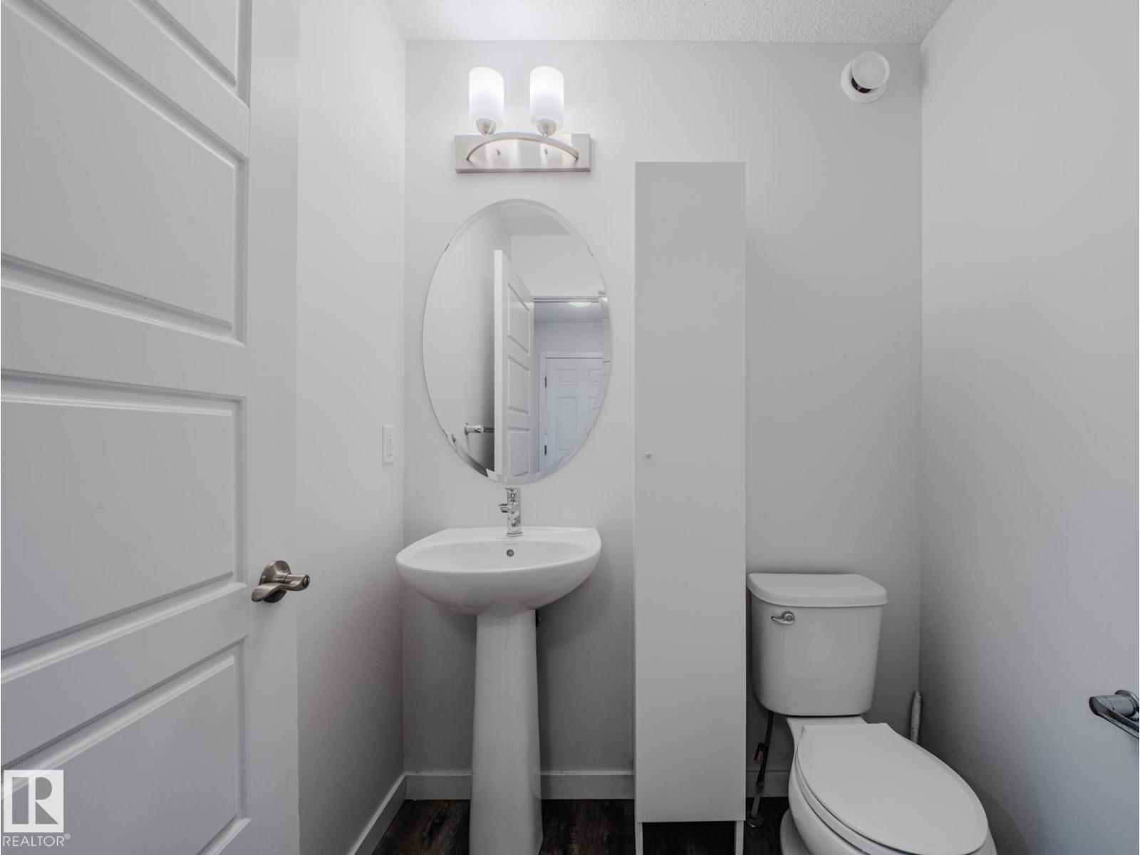 21007 130 AV NW, Edmonton