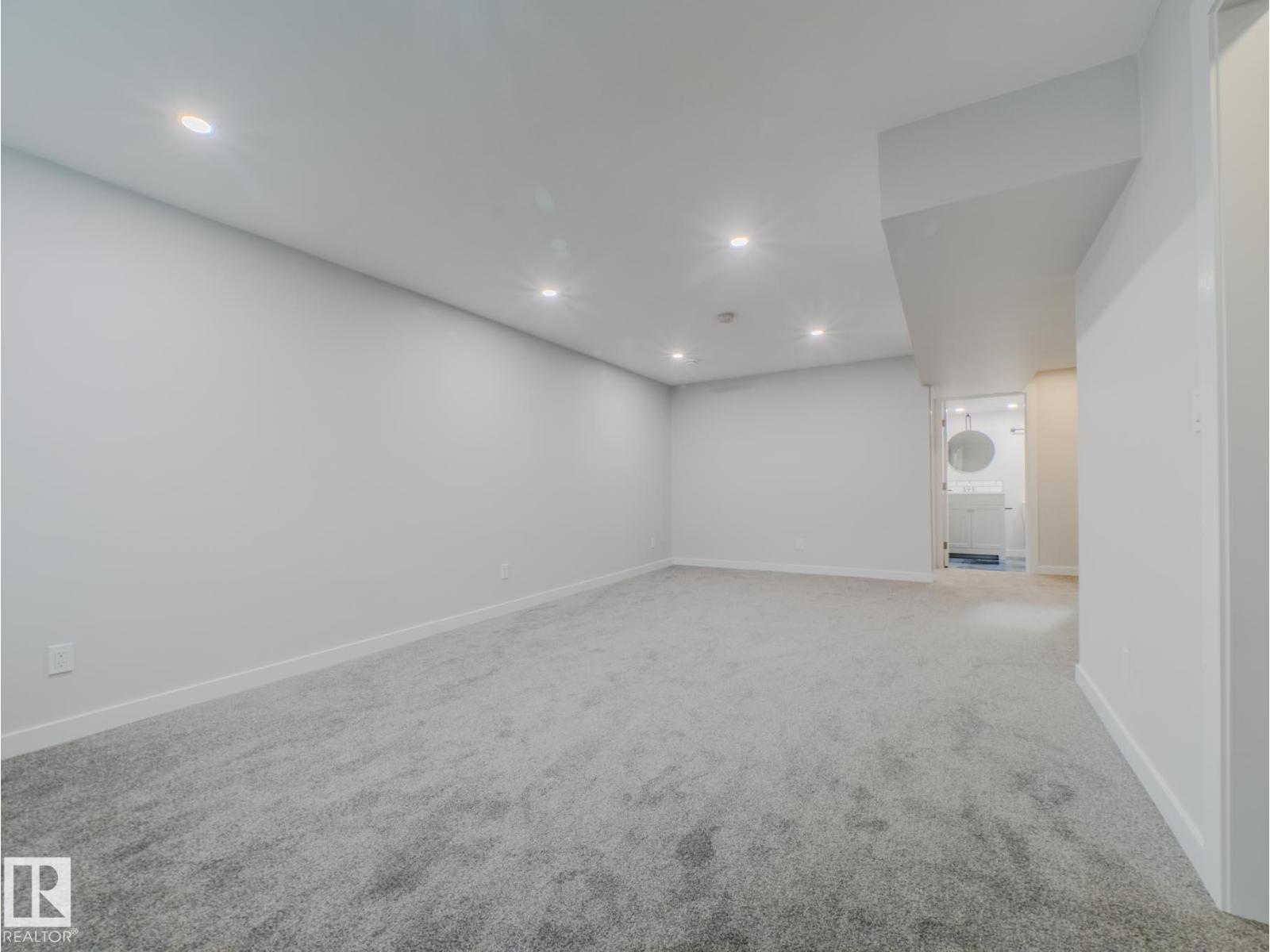 21007 130 AV NW, Edmonton