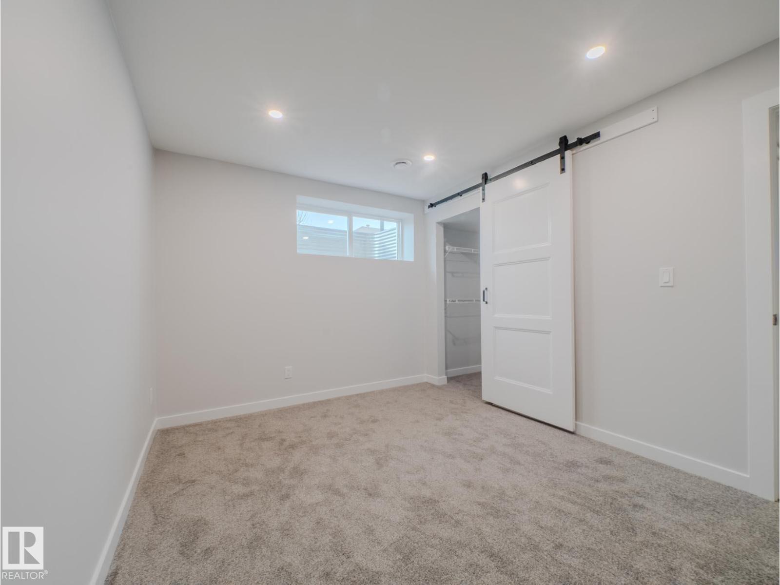 21007 130 AV NW, Edmonton