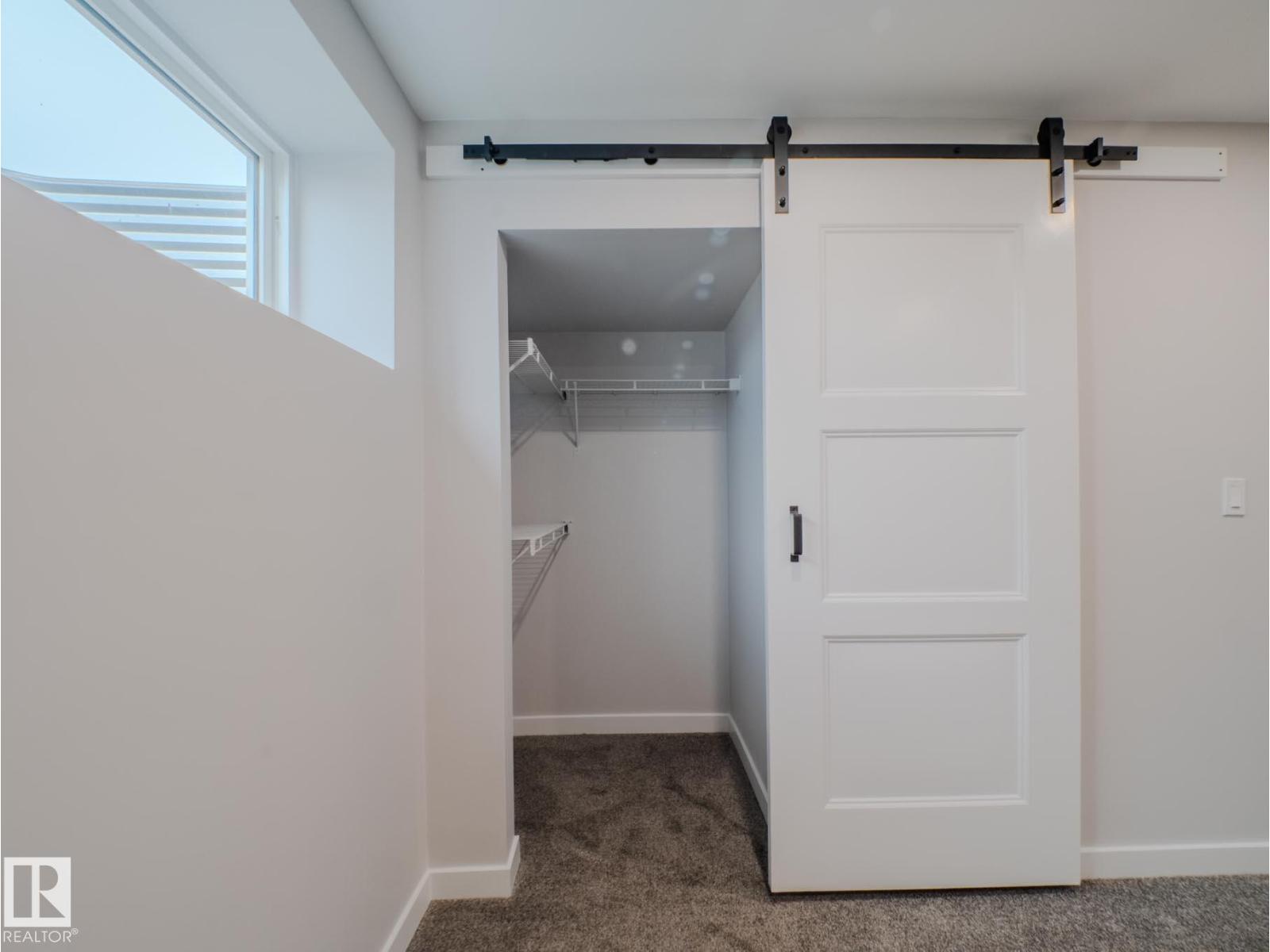 21007 130 AV NW, Edmonton