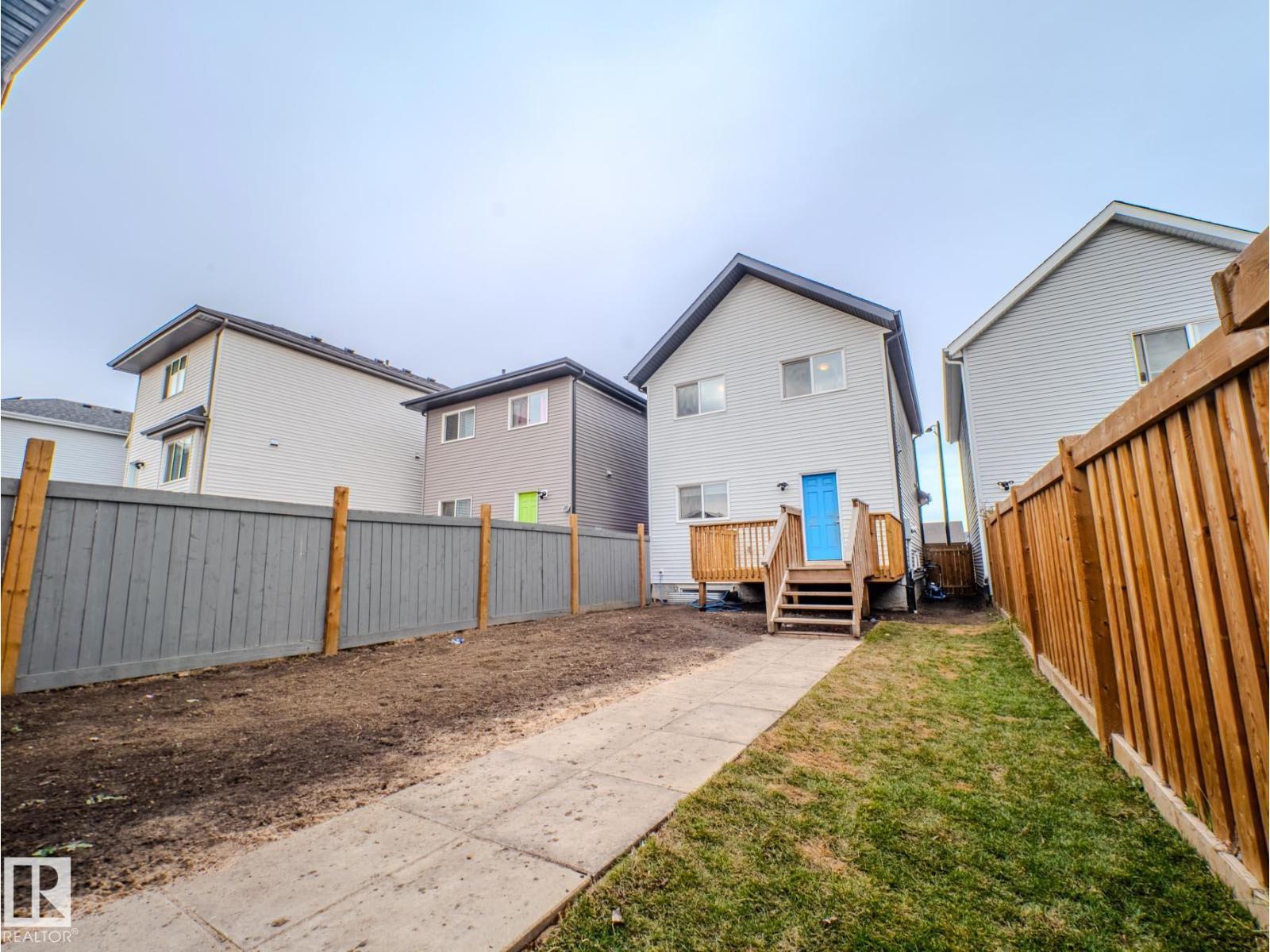 21007 130 AV NW, Edmonton