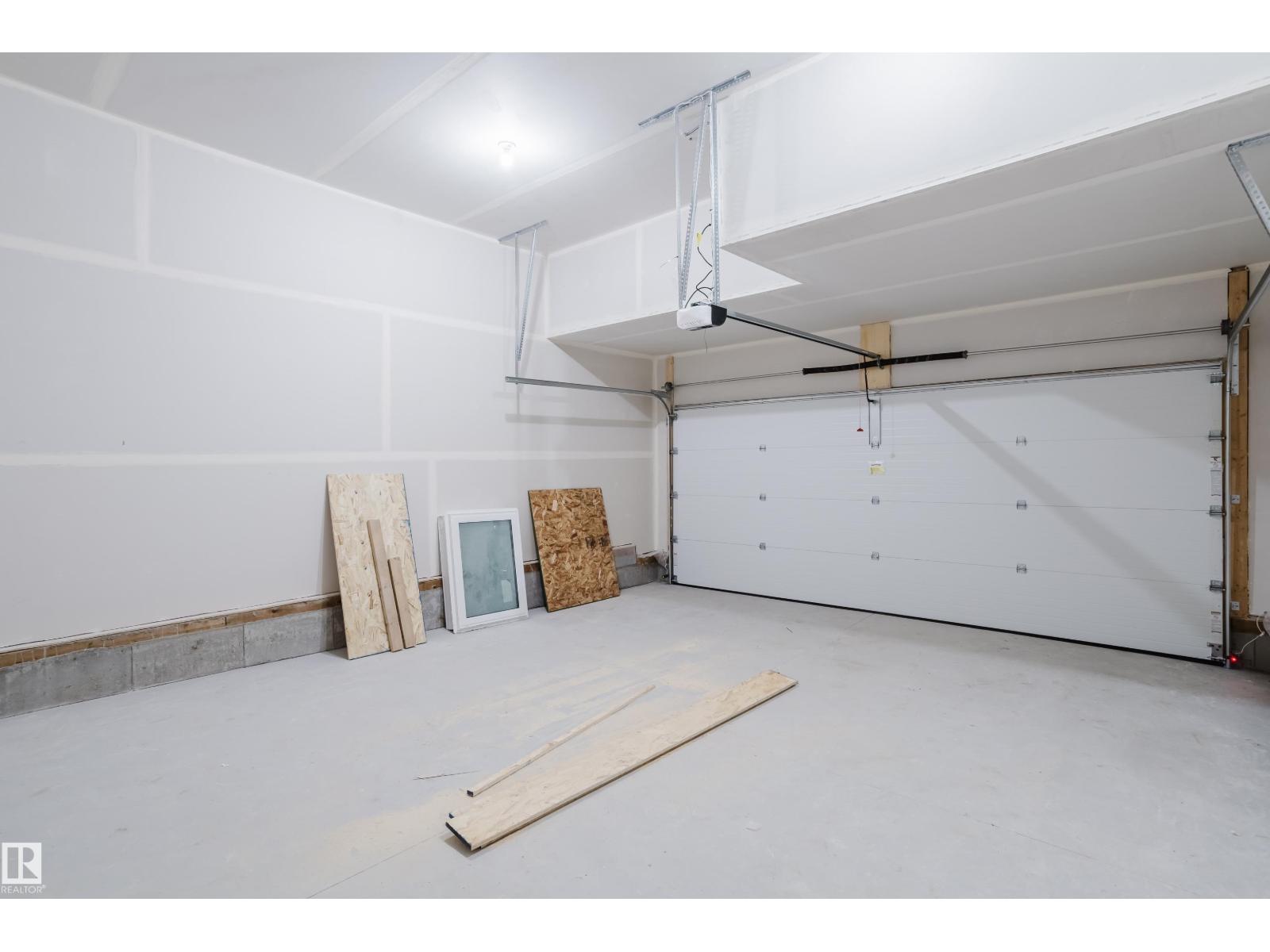 19007 20 AV NW, Edmonton