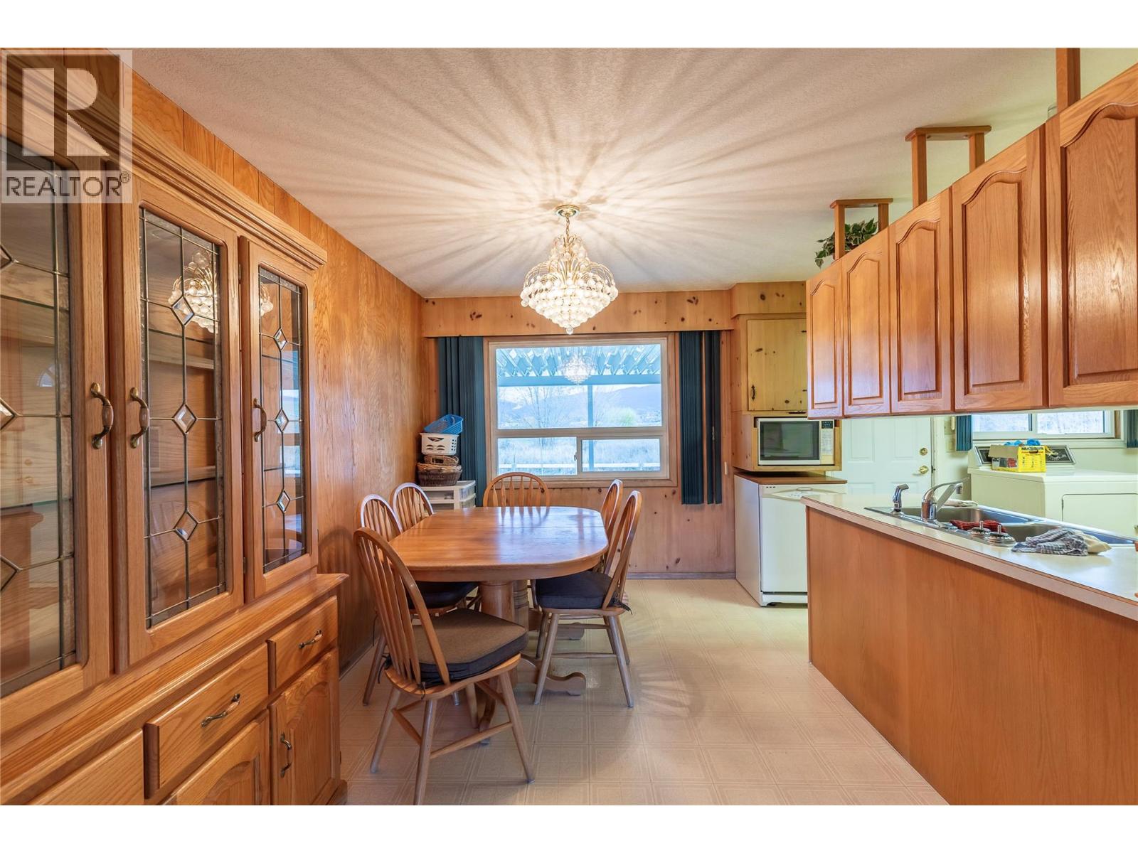  2619 Lakeshore Road, Vernon