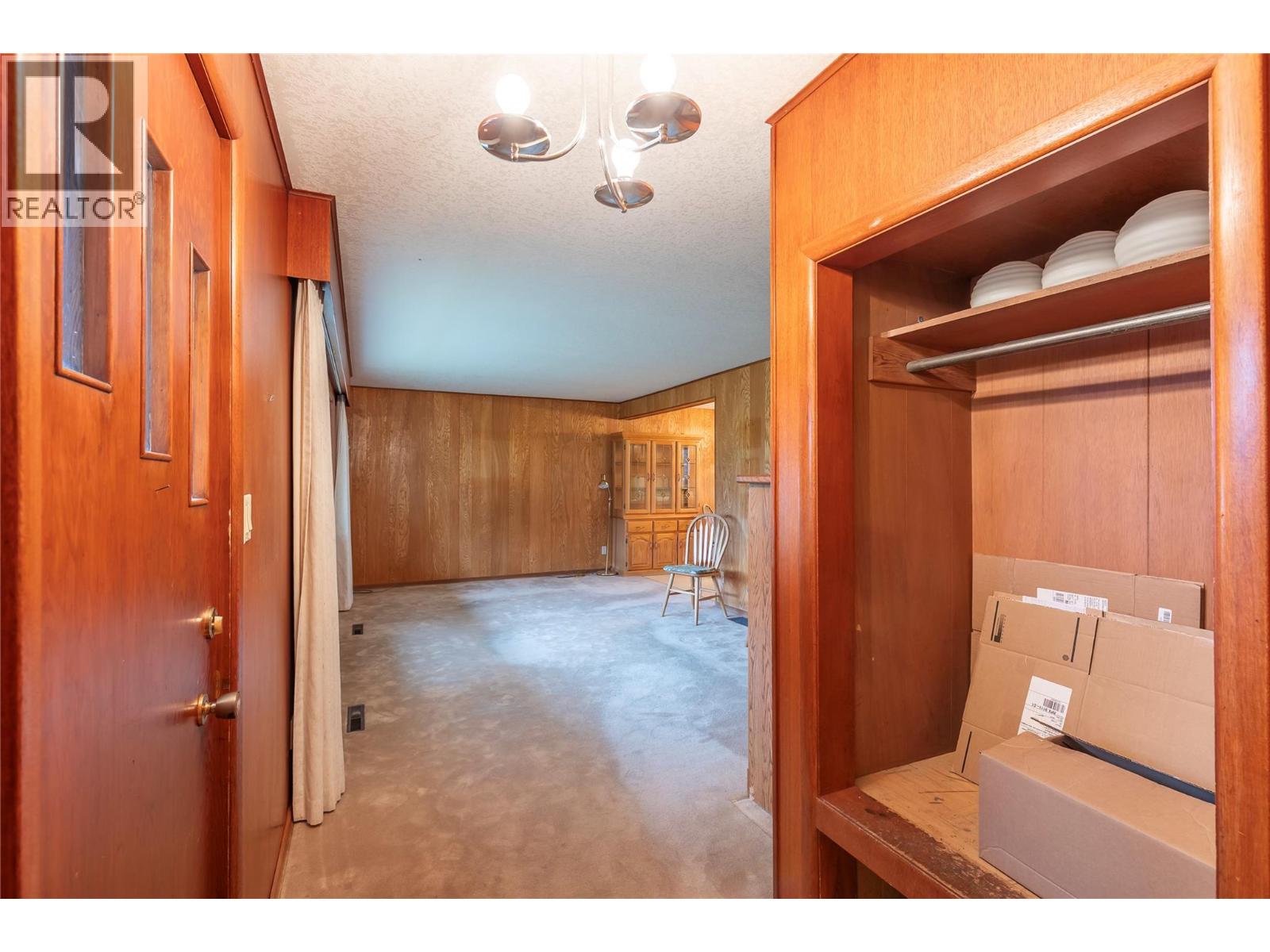  2619 Lakeshore Road, Vernon