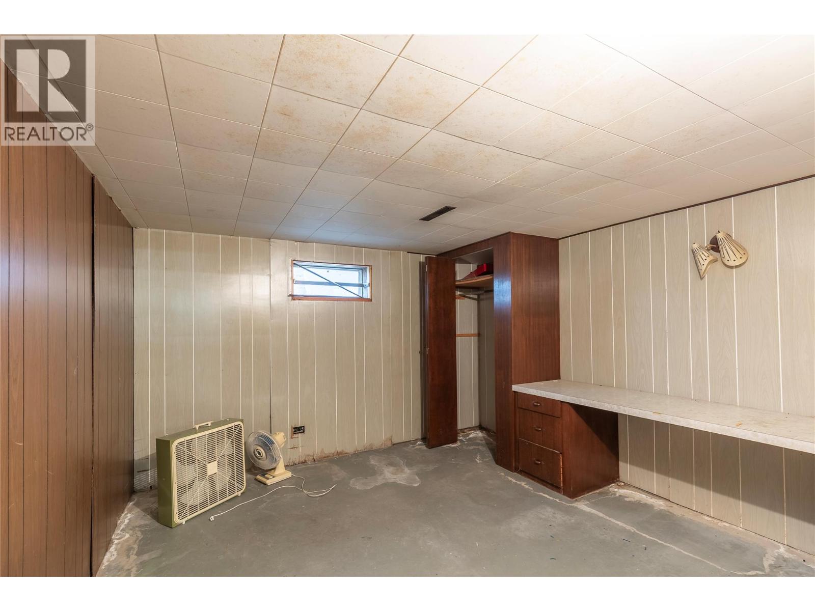 2619 Lakeshore Road - 31