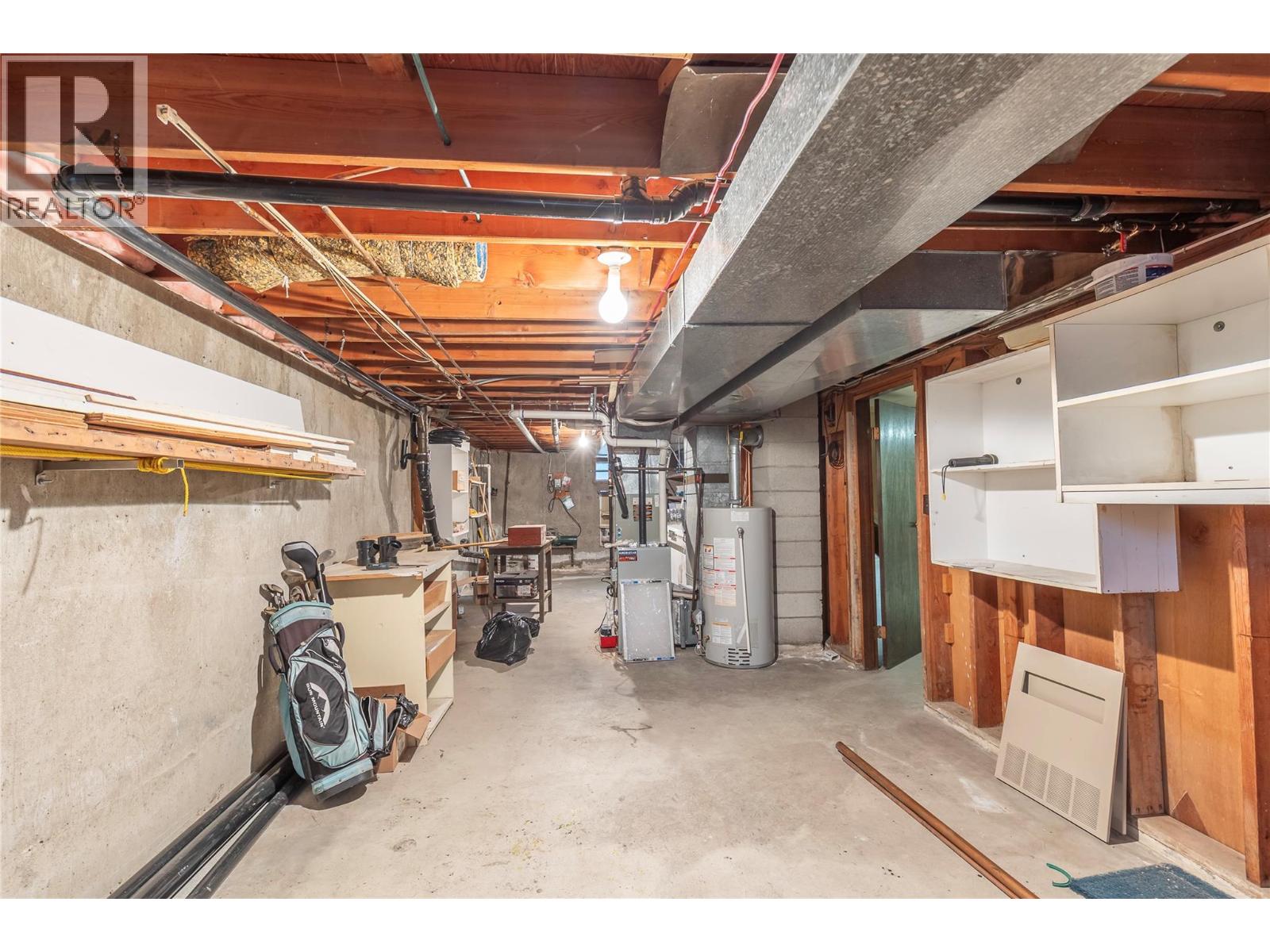  2619 Lakeshore Road, Vernon