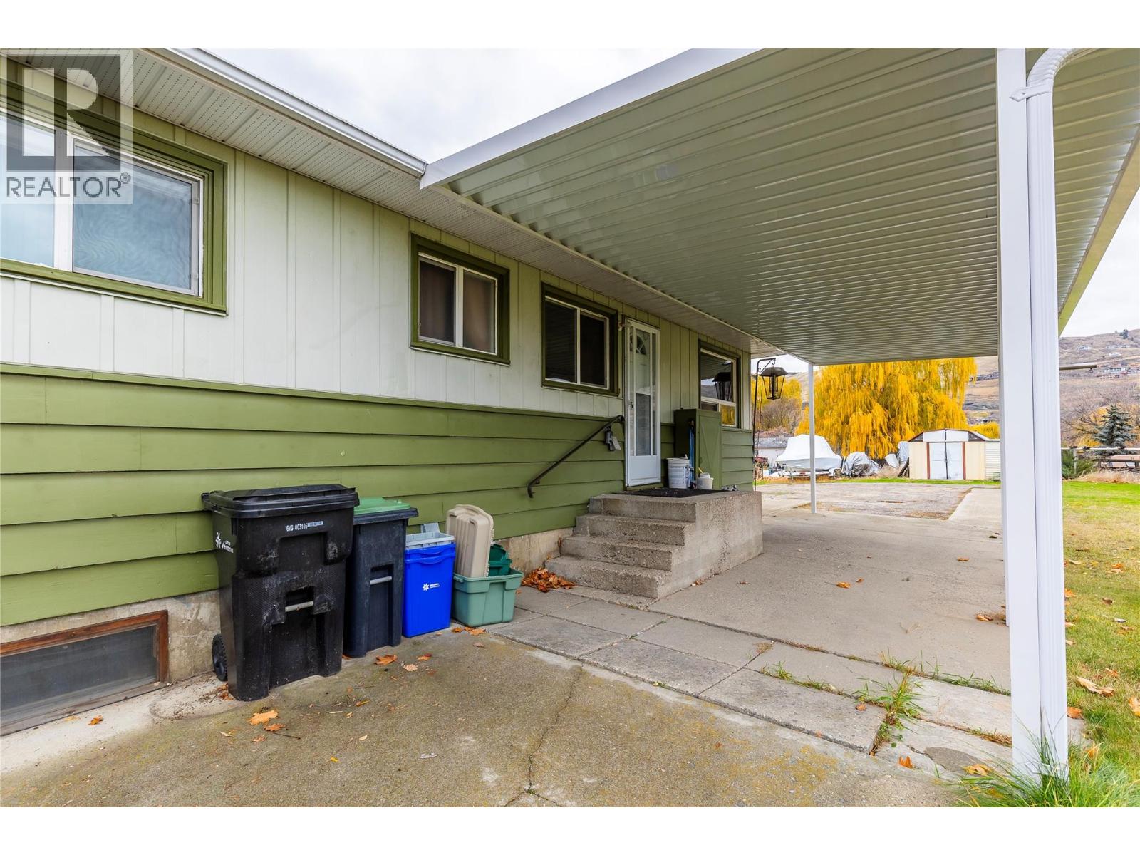  2619 Lakeshore Road, Vernon