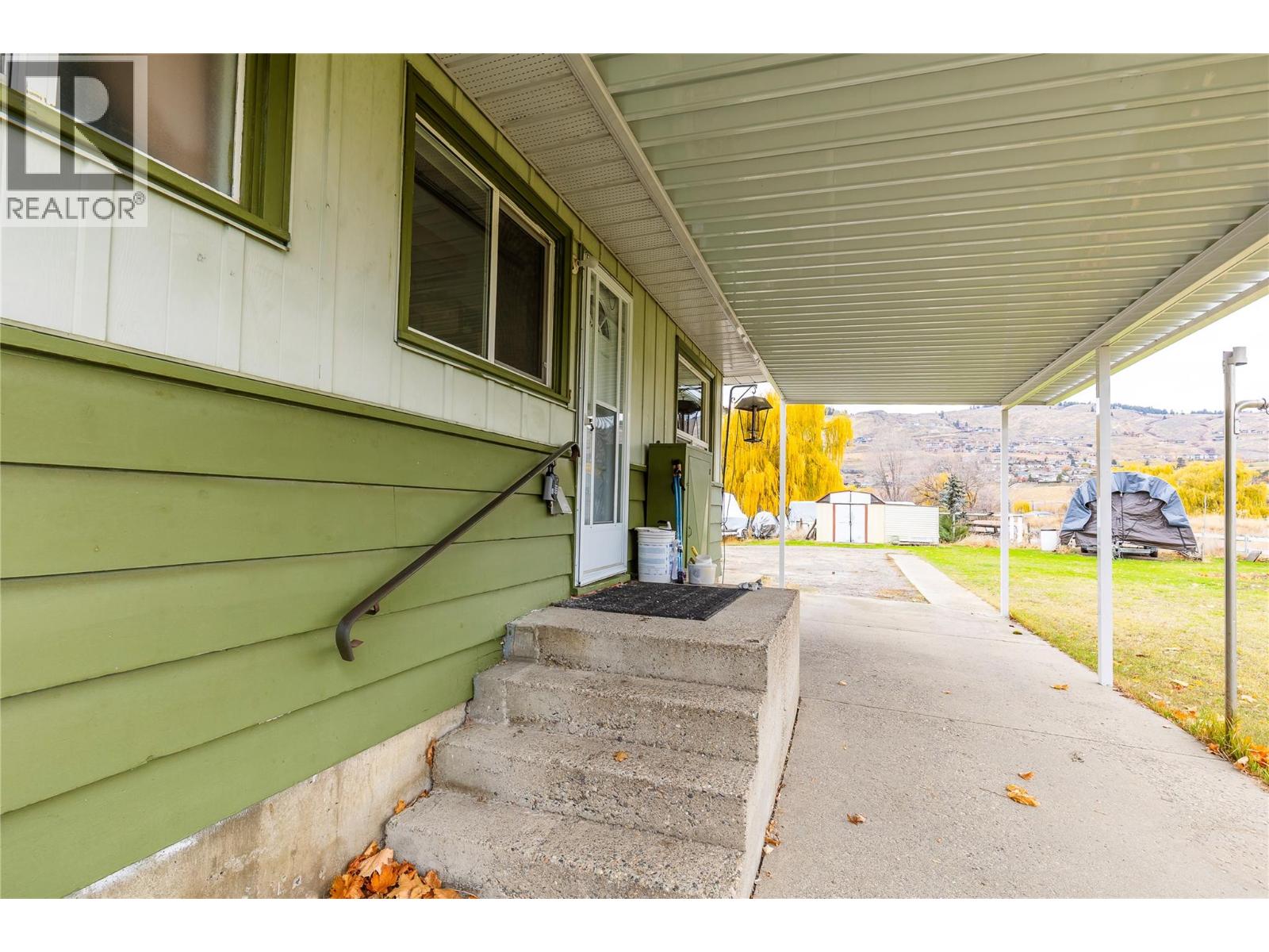2619 Lakeshore Road - 44