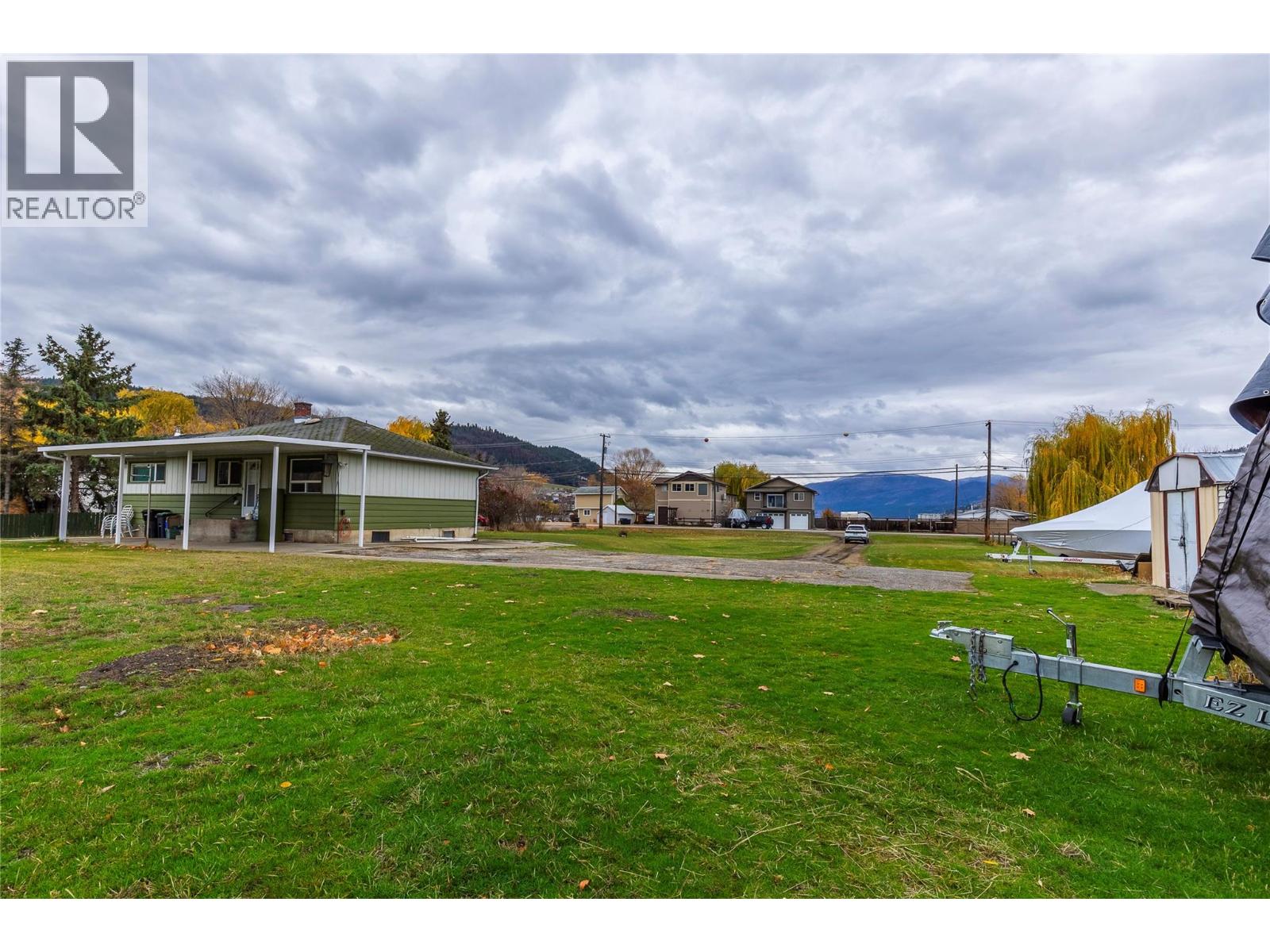  2619 Lakeshore Road, Vernon