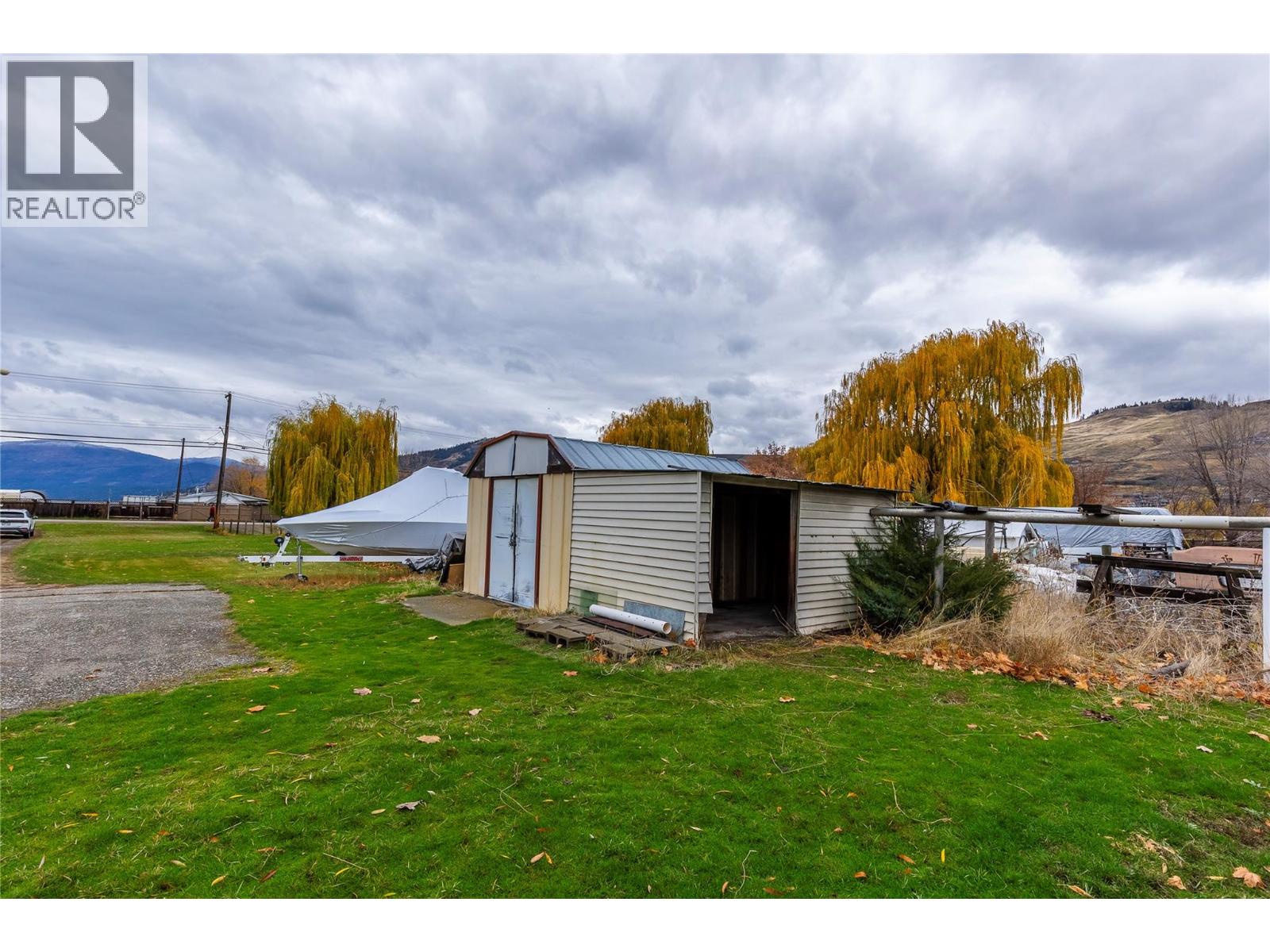  2619 Lakeshore Road, Vernon
