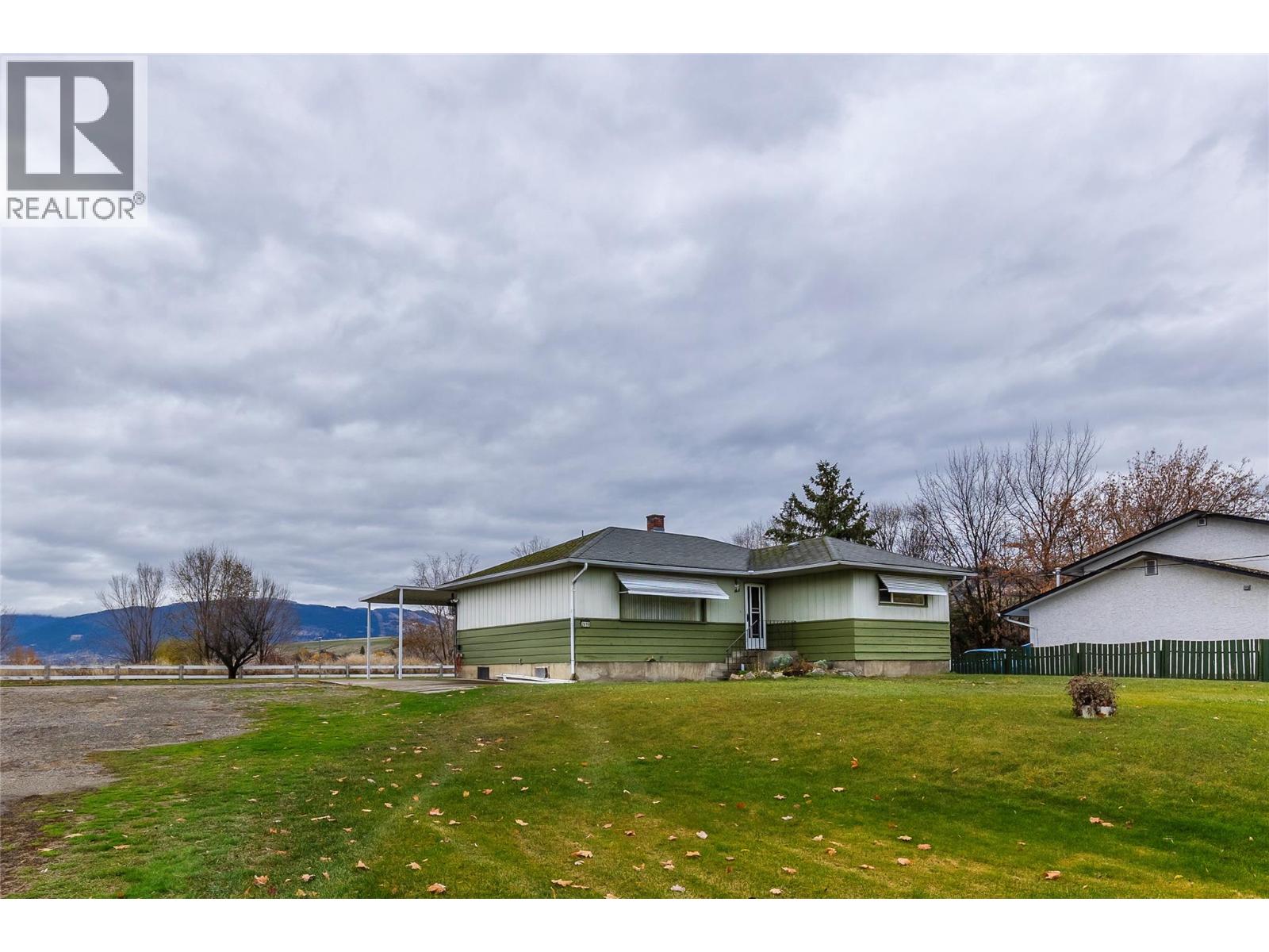  2619 Lakeshore Road, Vernon