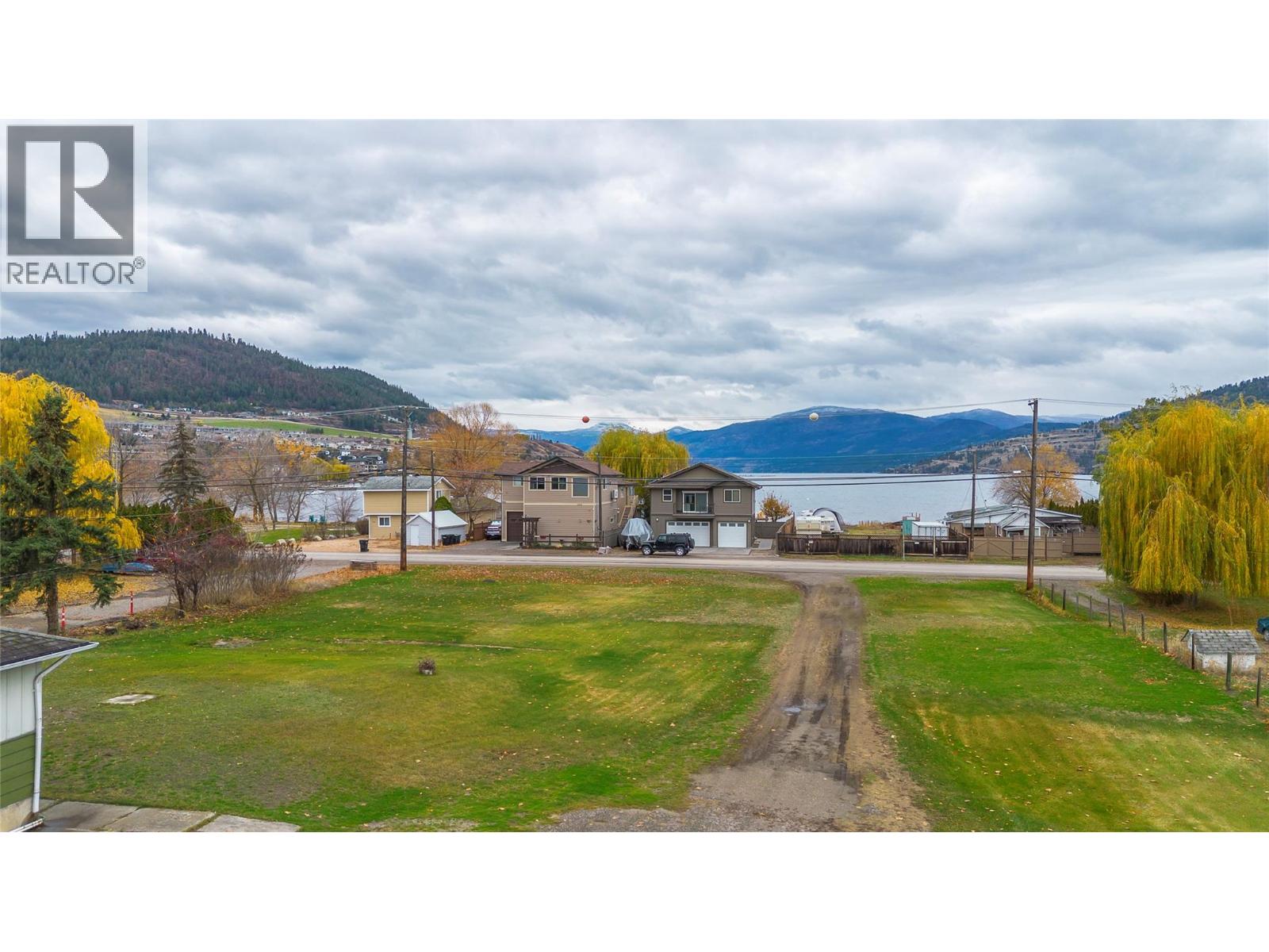  2619 Lakeshore Road, Vernon