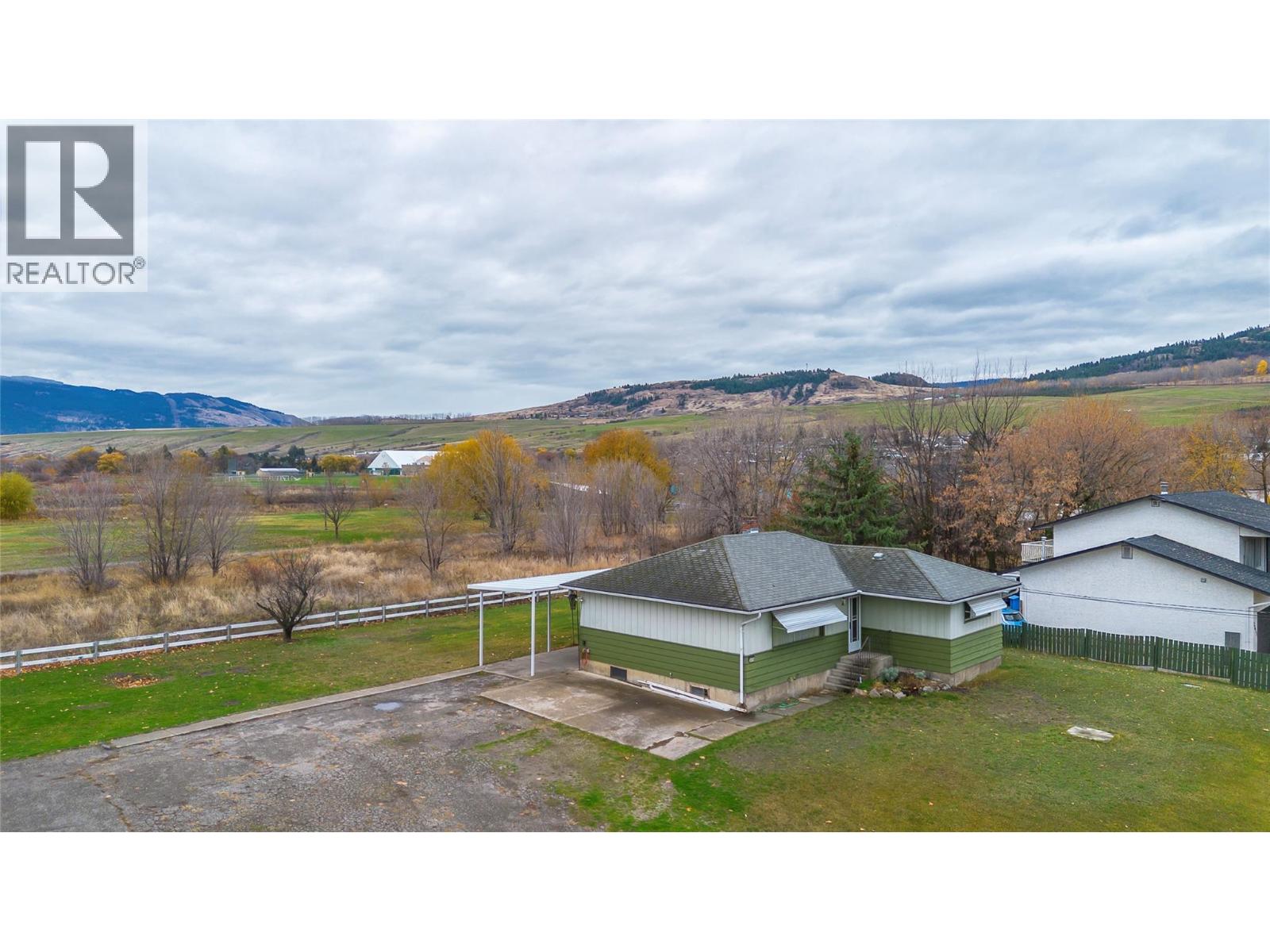  2619 Lakeshore Road, Vernon