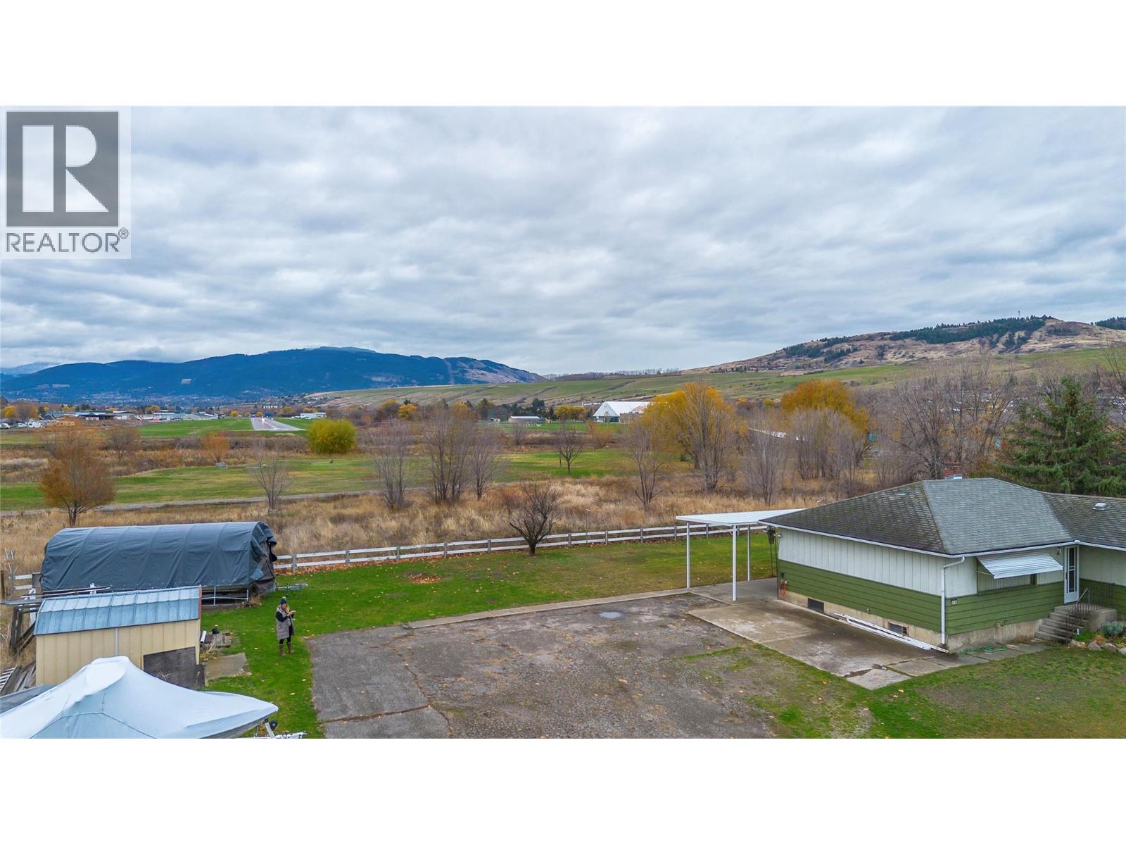  2619 Lakeshore Road, Vernon