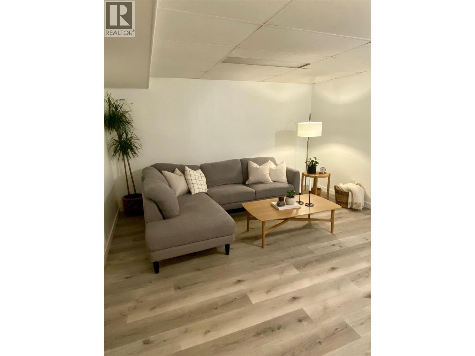  420 Mugford Court, Kelowna