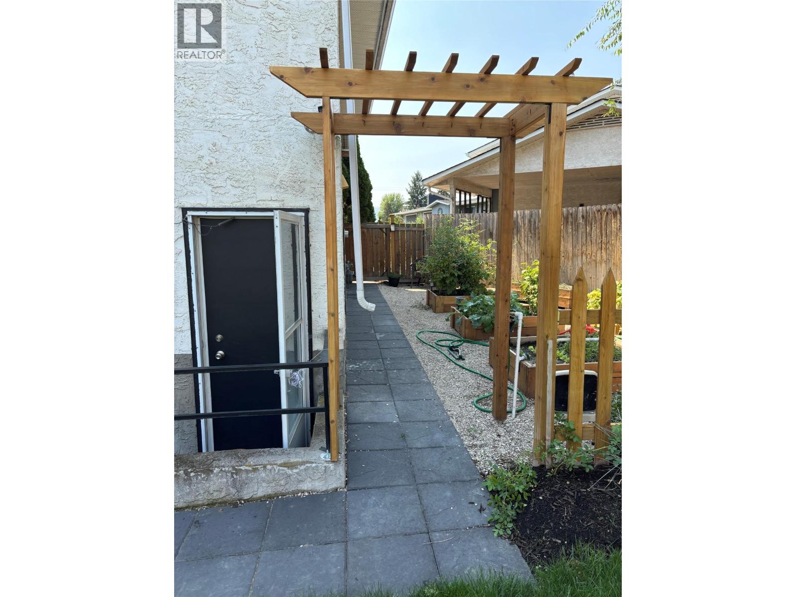  420 Mugford Court, Kelowna