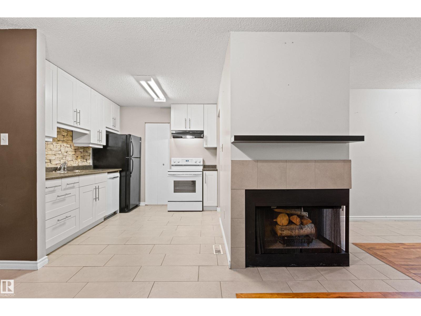 #115 70 WOODLANDS RD, St. Albert