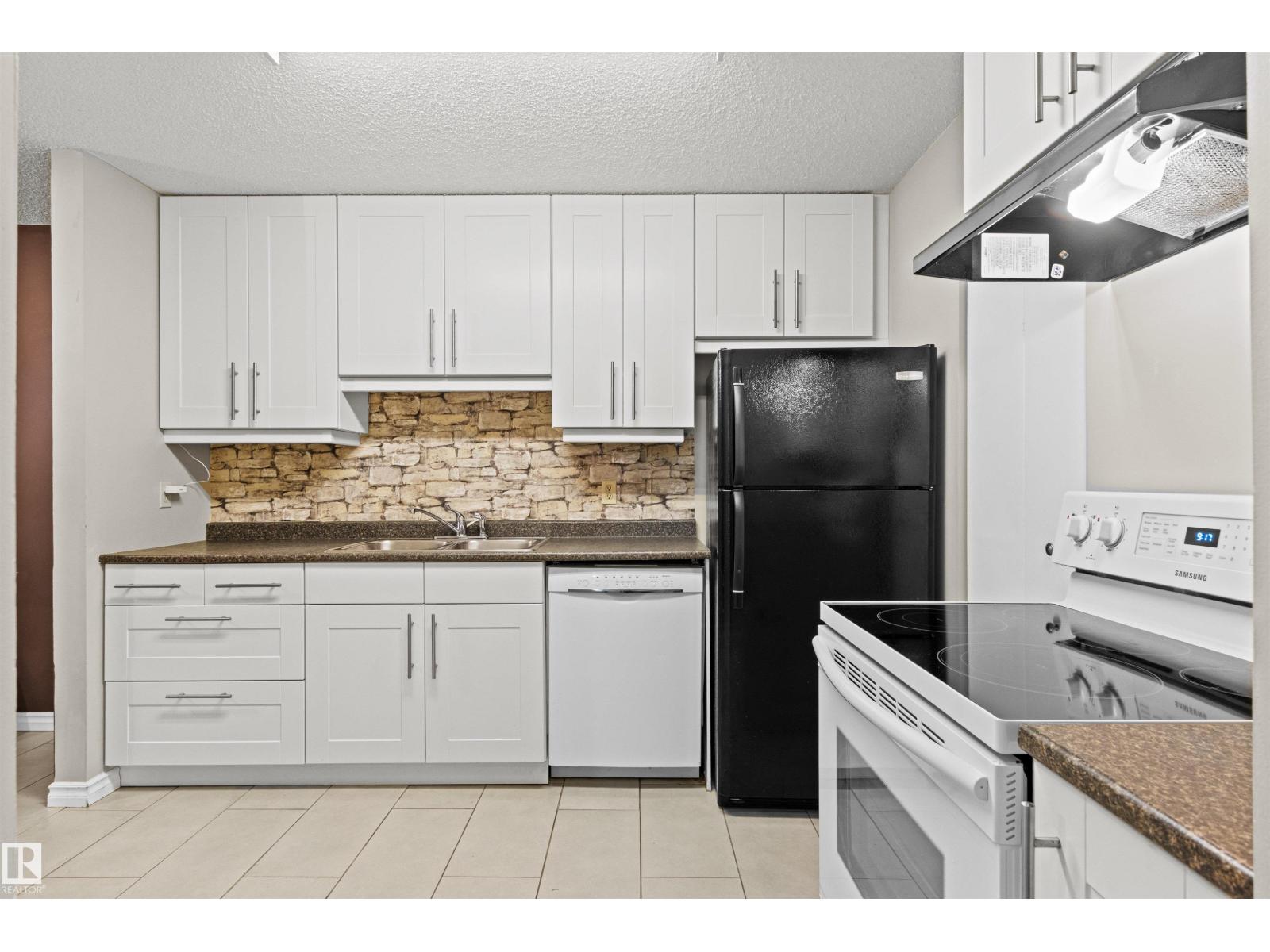 #115 70 WOODLANDS RD, St. Albert