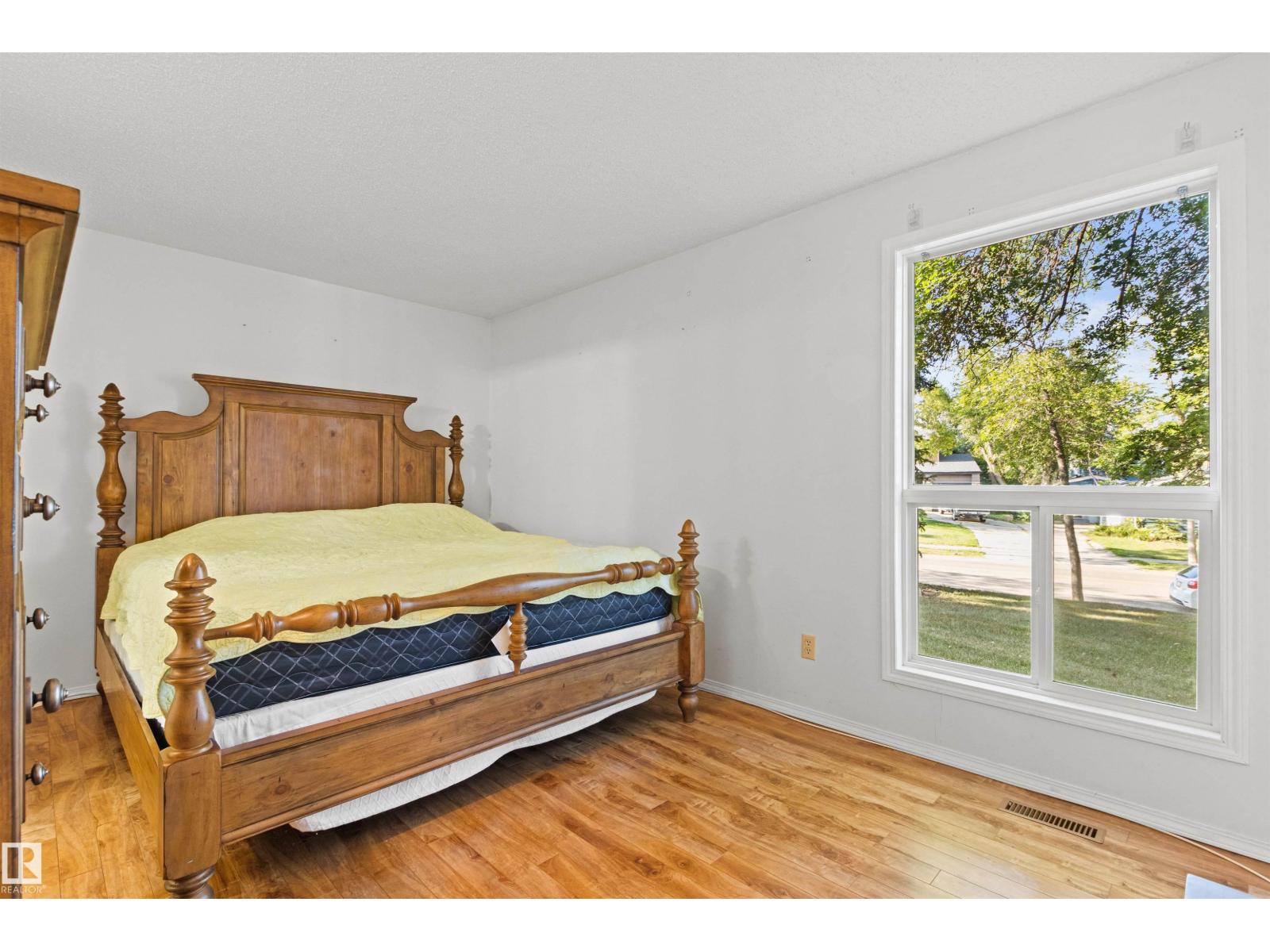 #115 70 WOODLANDS RD, St. Albert