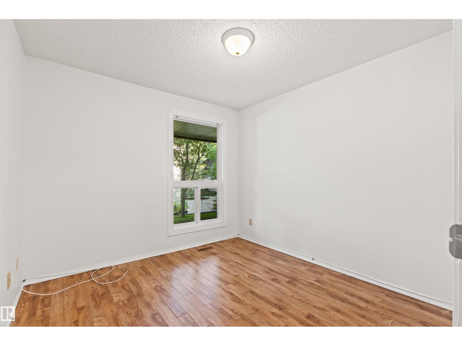 #115 70 WOODLANDS RD, St. Albert