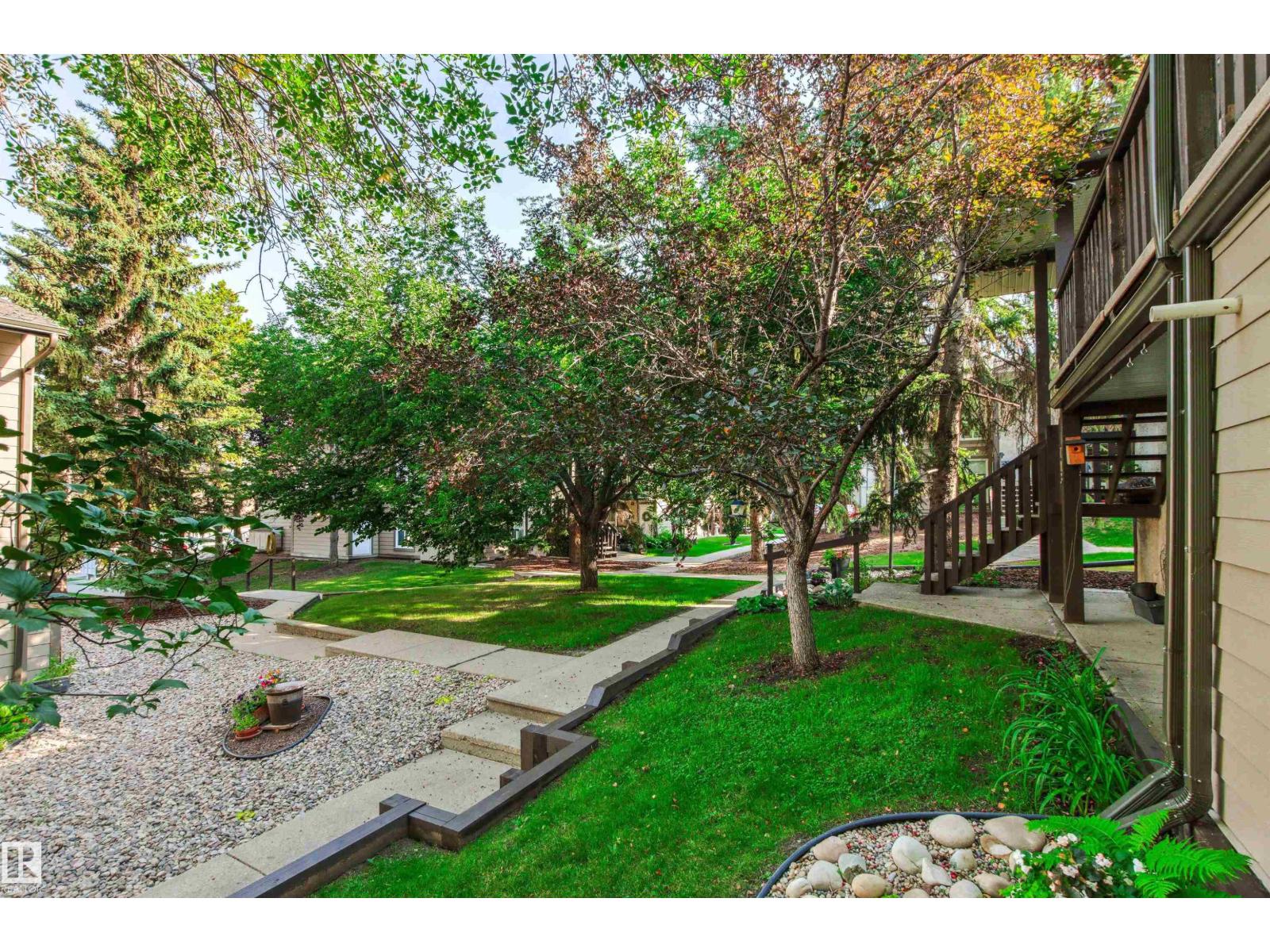 #115 70 WOODLANDS RD, St. Albert