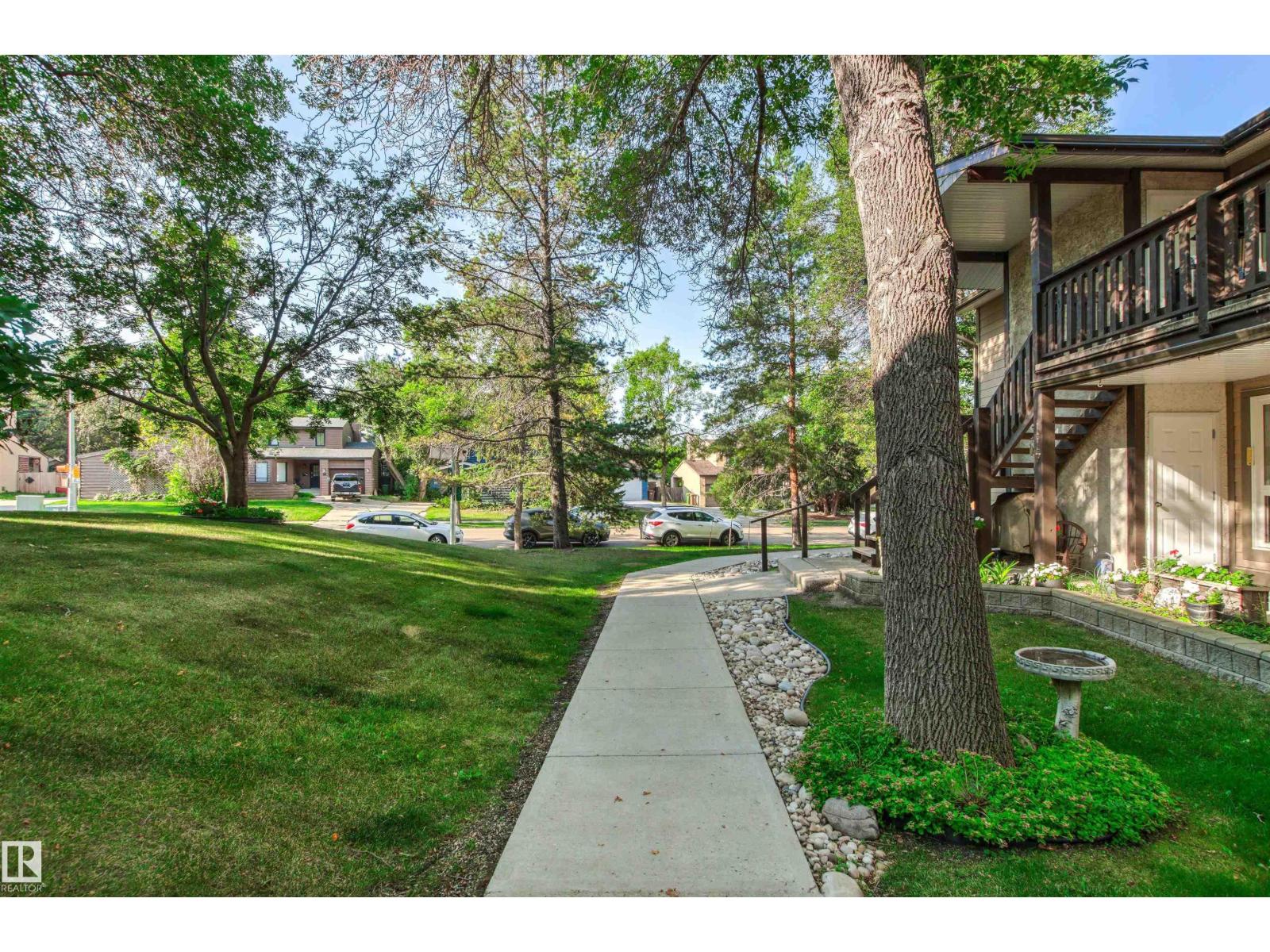 #115 70 WOODLANDS RD, St. Albert