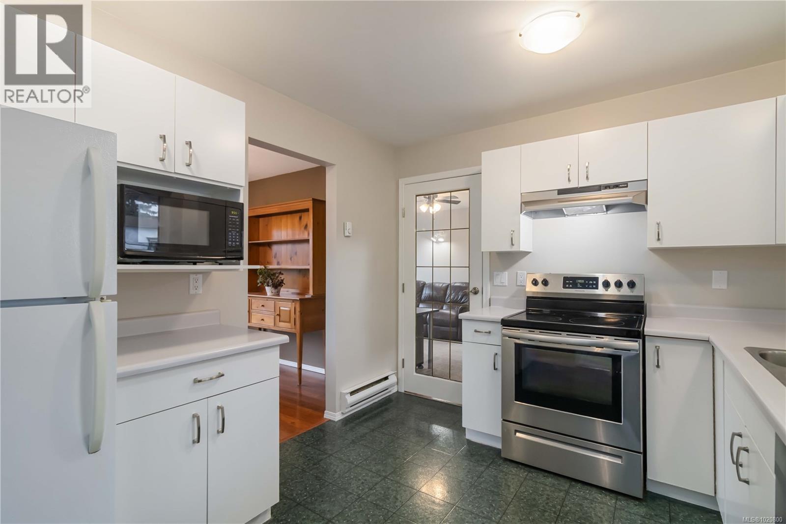 6756 Central Saanich Rd, Central Saanich