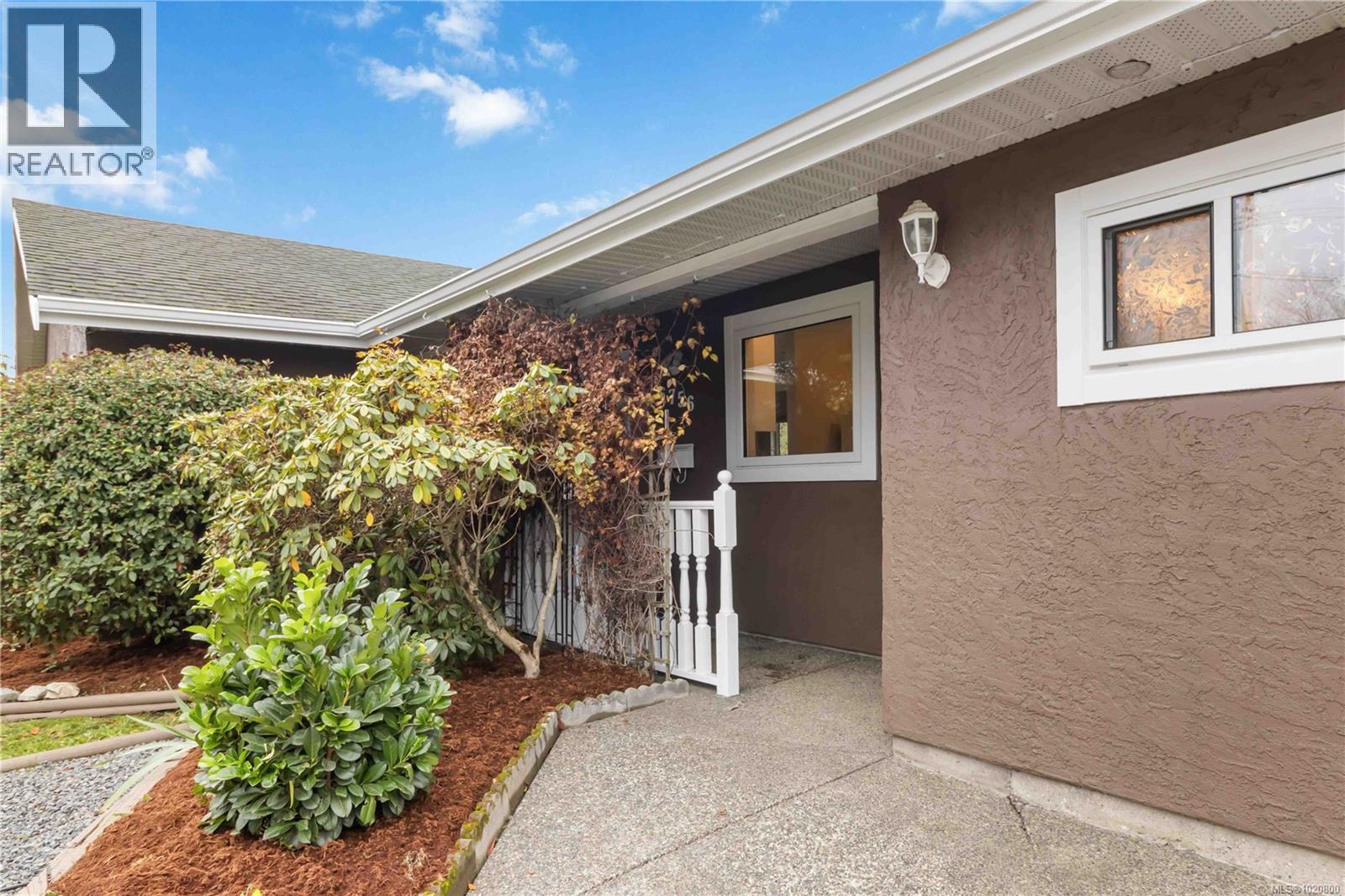 6756 Central Saanich Rd, Central Saanich