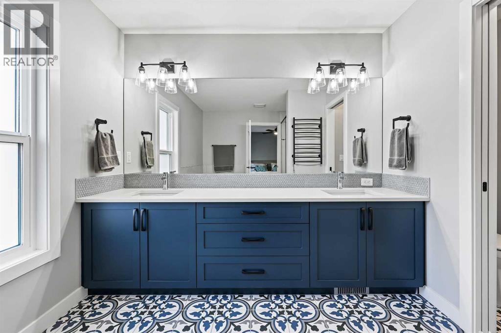 Single Family House for Sale in  Coach Ridge Point SW Coach Hill Calgary 