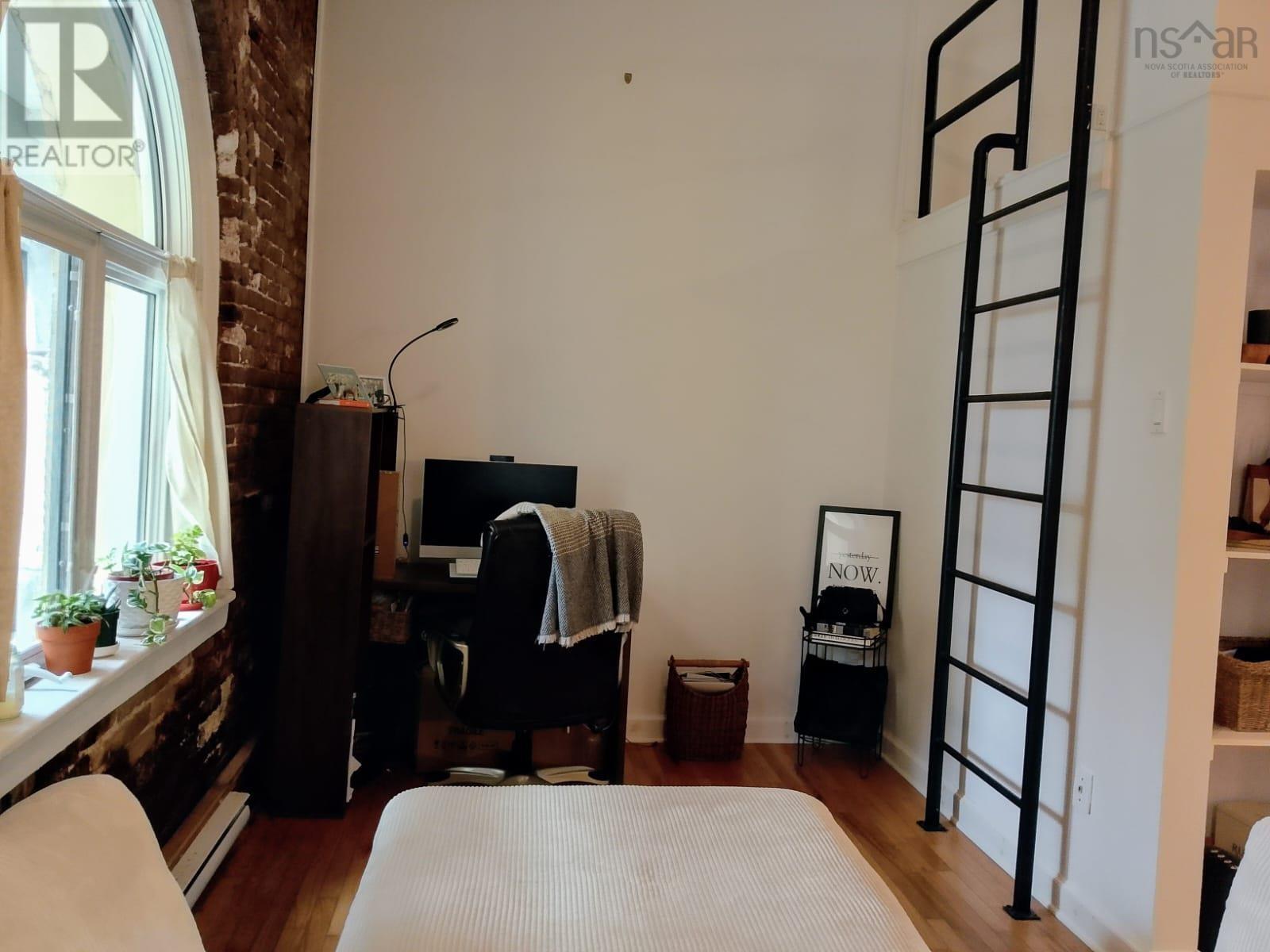 Property 16 of 28 of 2128 Brunswick Street