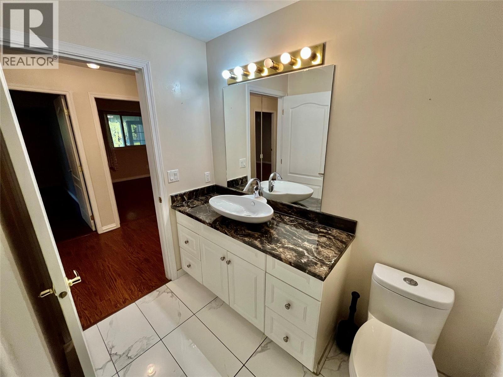 230 1045 Sutherland Avenue, Kelowna