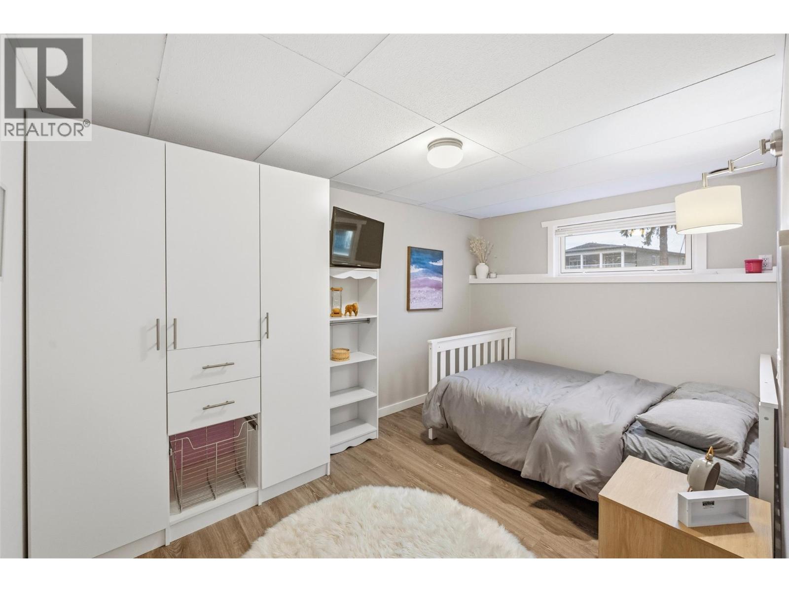  98 Dauphin Avenue, Penticton