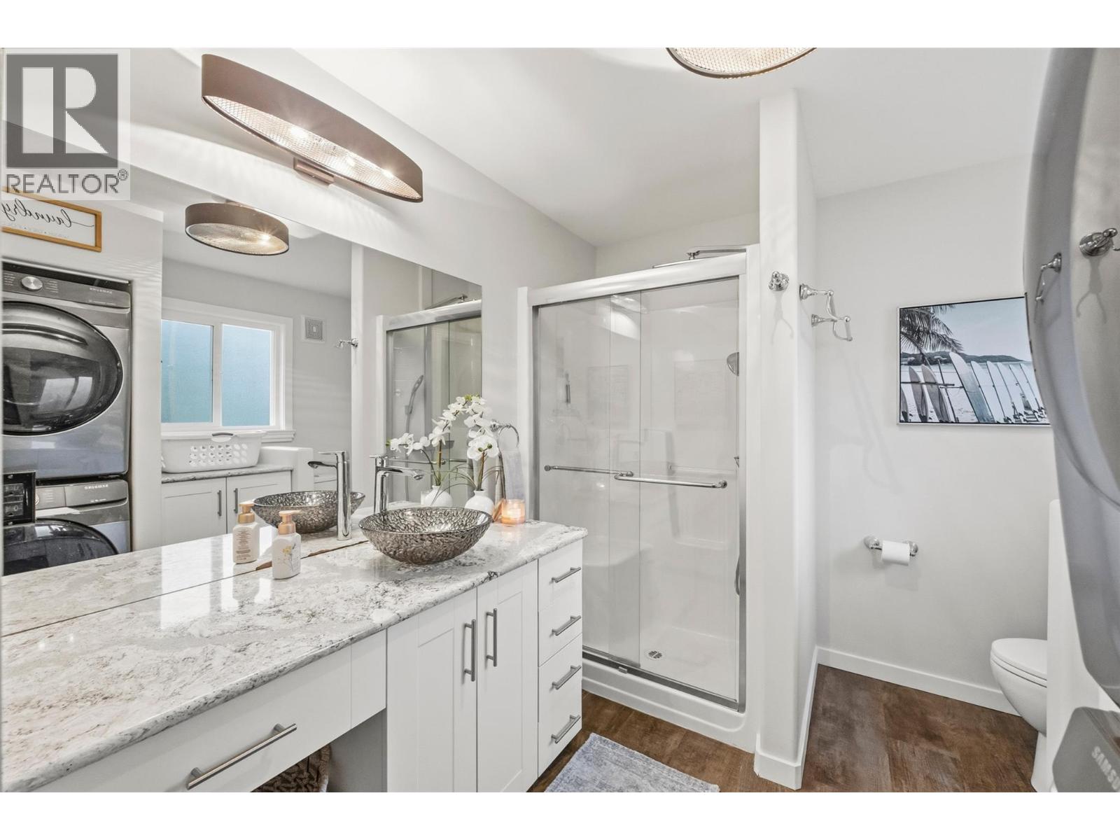  98 Dauphin Avenue, Penticton