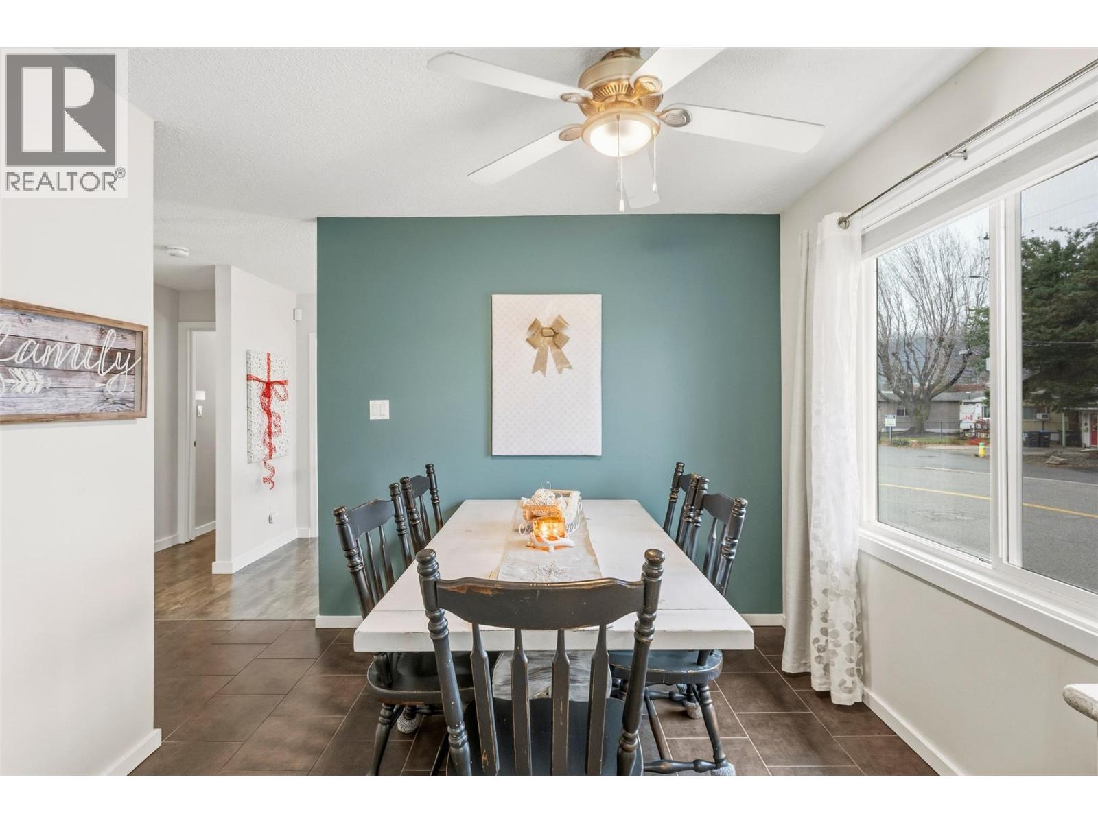  98 Dauphin Avenue, Penticton